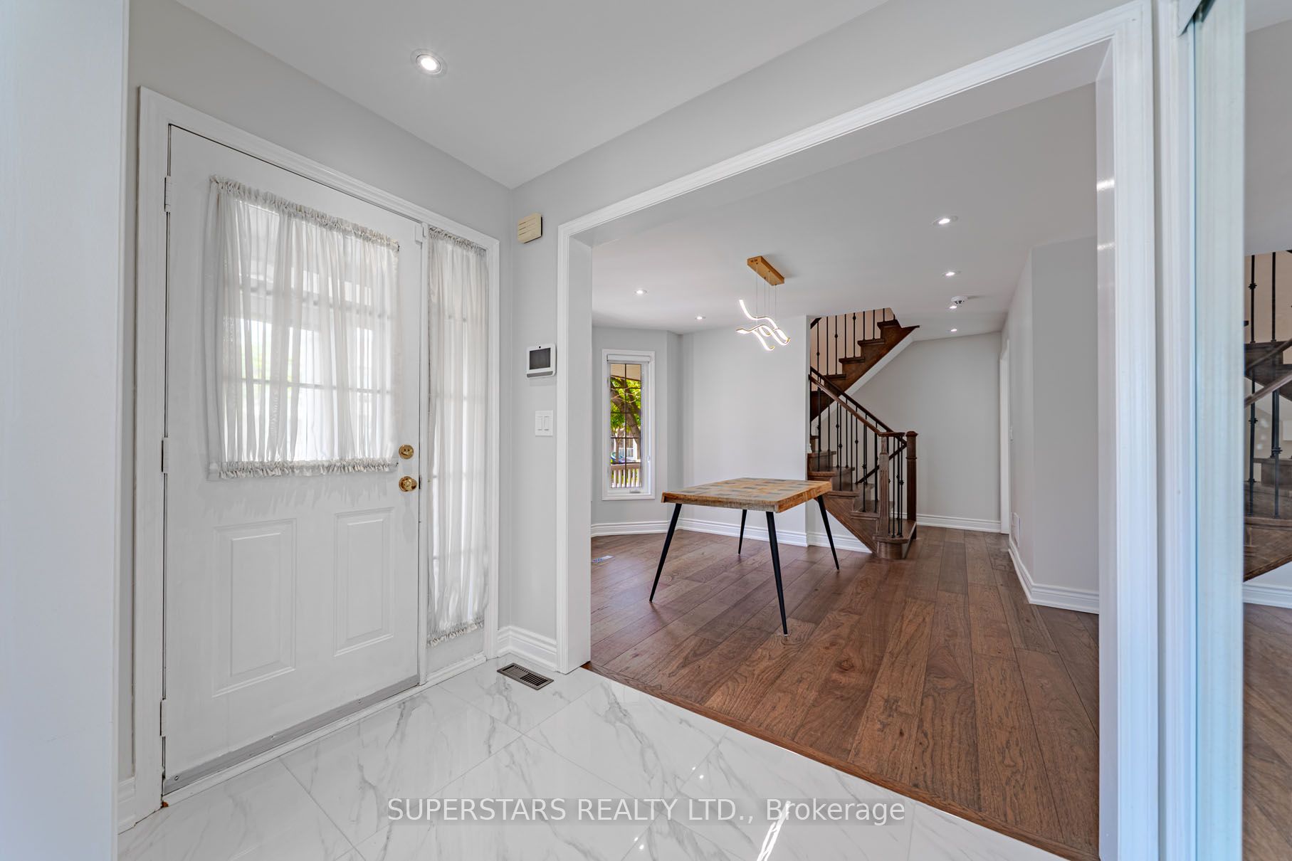 45 Tower Bridge Crescent Property Photo 20