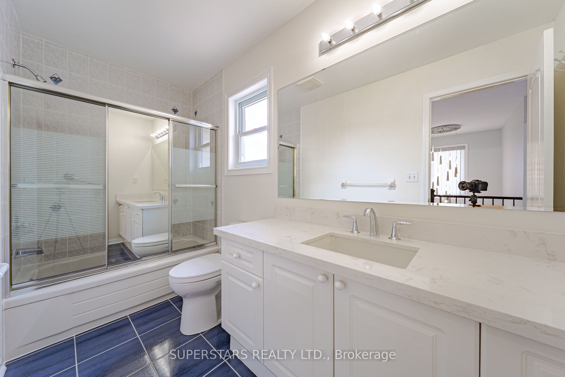 45 Tower Bridge Crescent Property Photo 35