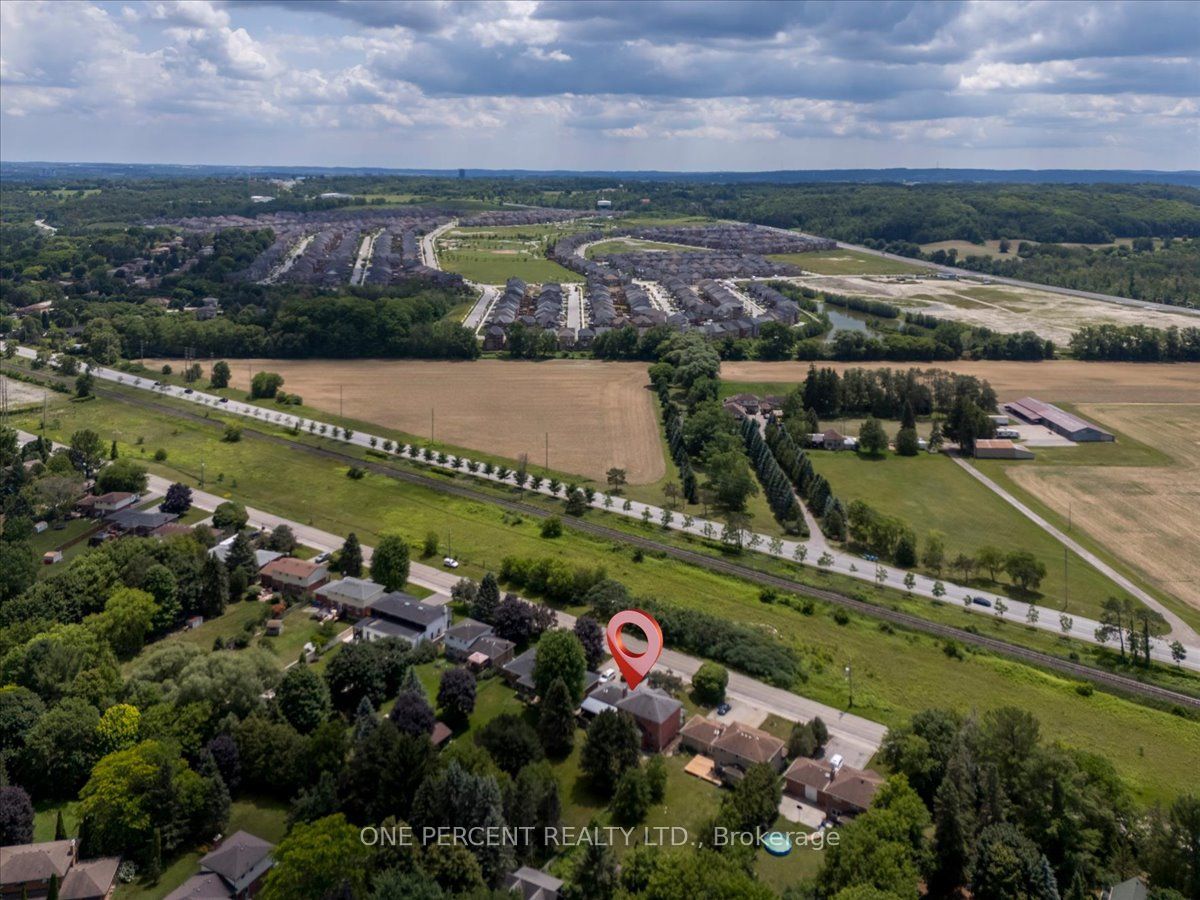 101 Toll Road Property Photo 37