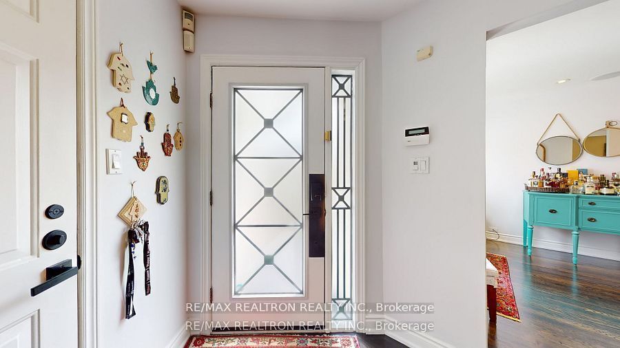 145 Roseborough Crescent Property Photo 3