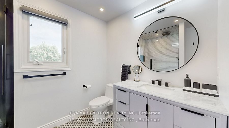 145 Roseborough Crescent Property Photo 13