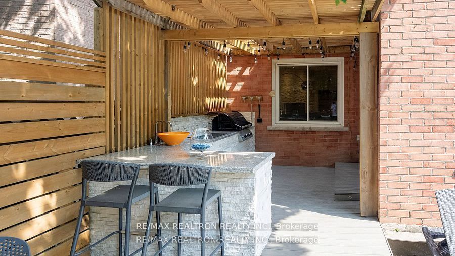 145 Roseborough Crescent Property Photo 15