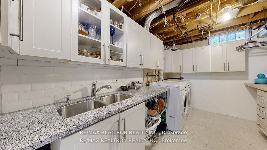145 Roseborough Crescent Property Photo 33