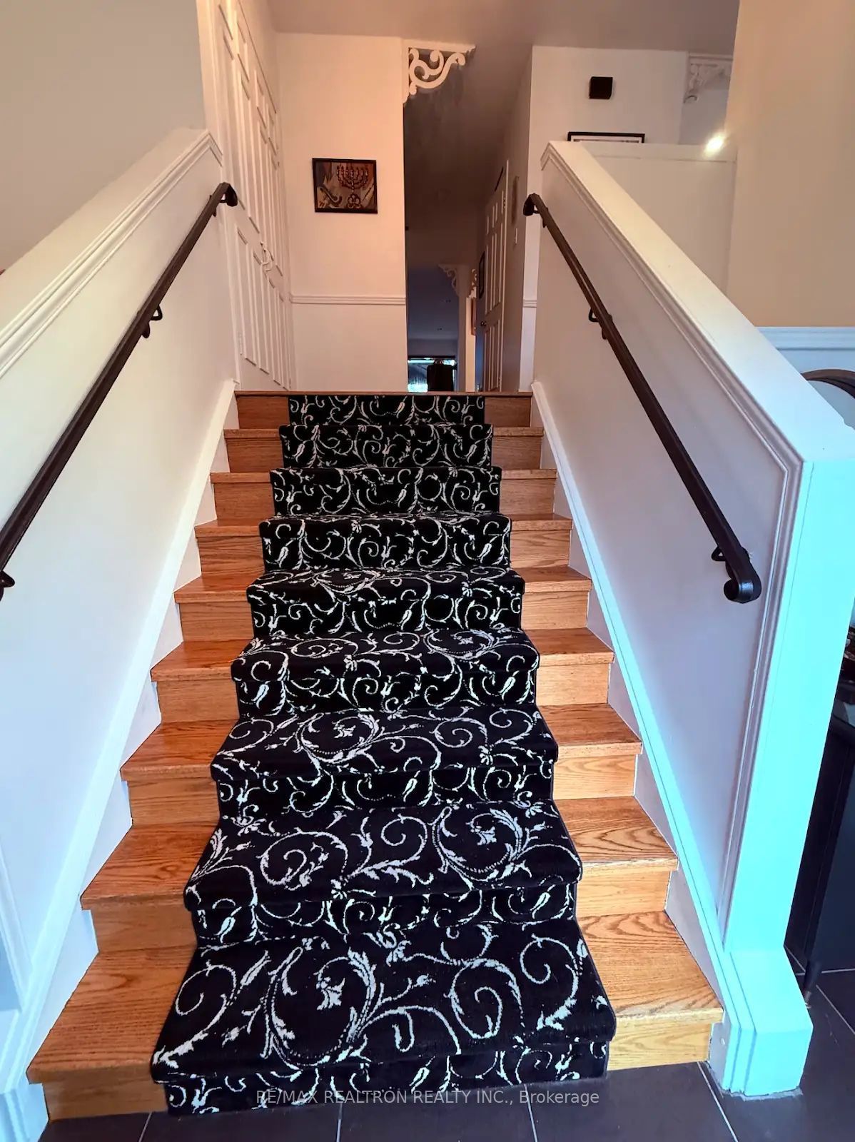 44 Roxborough Lane Property Photo 2