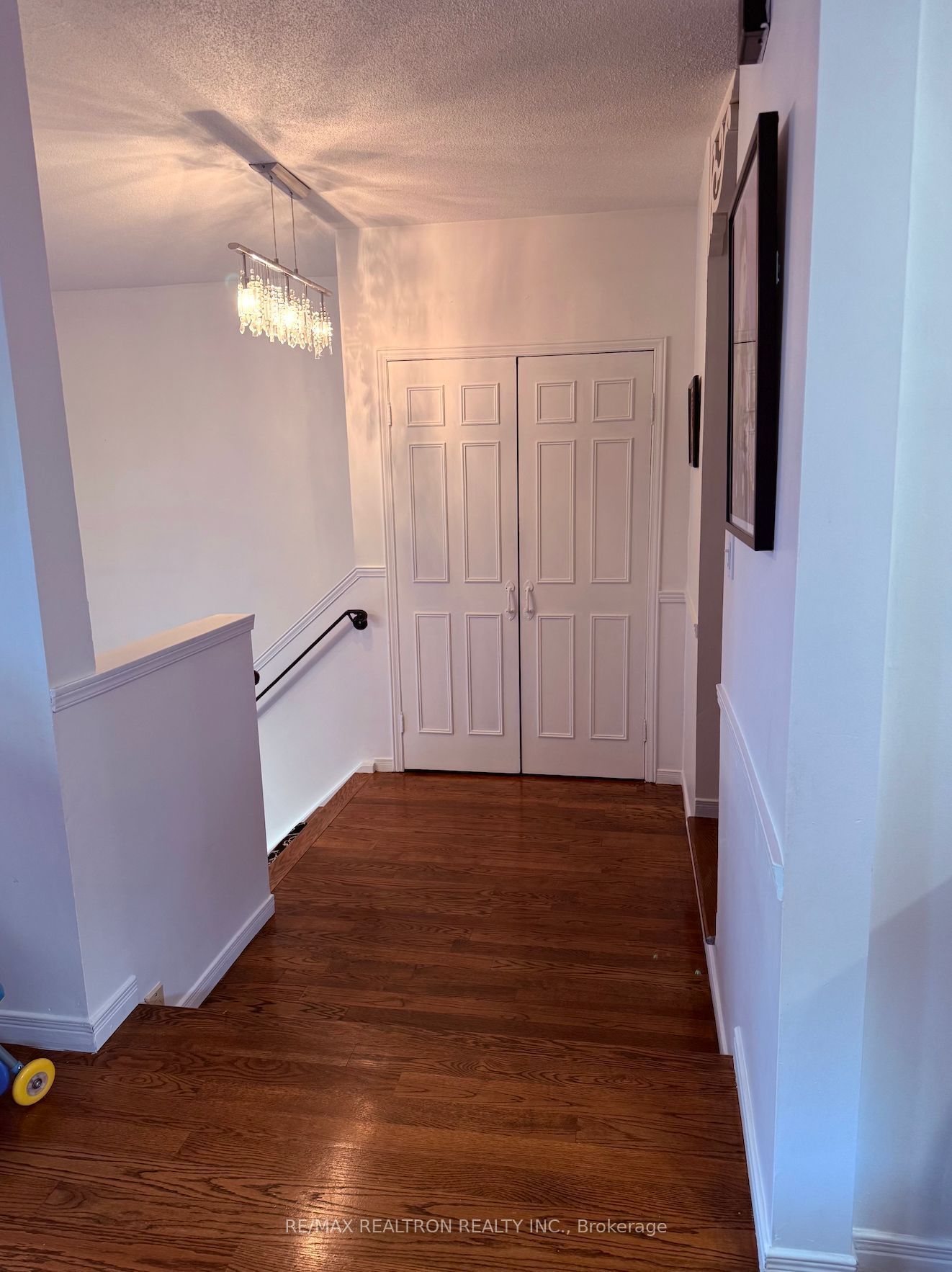44 Roxborough Lane Property Photo 4