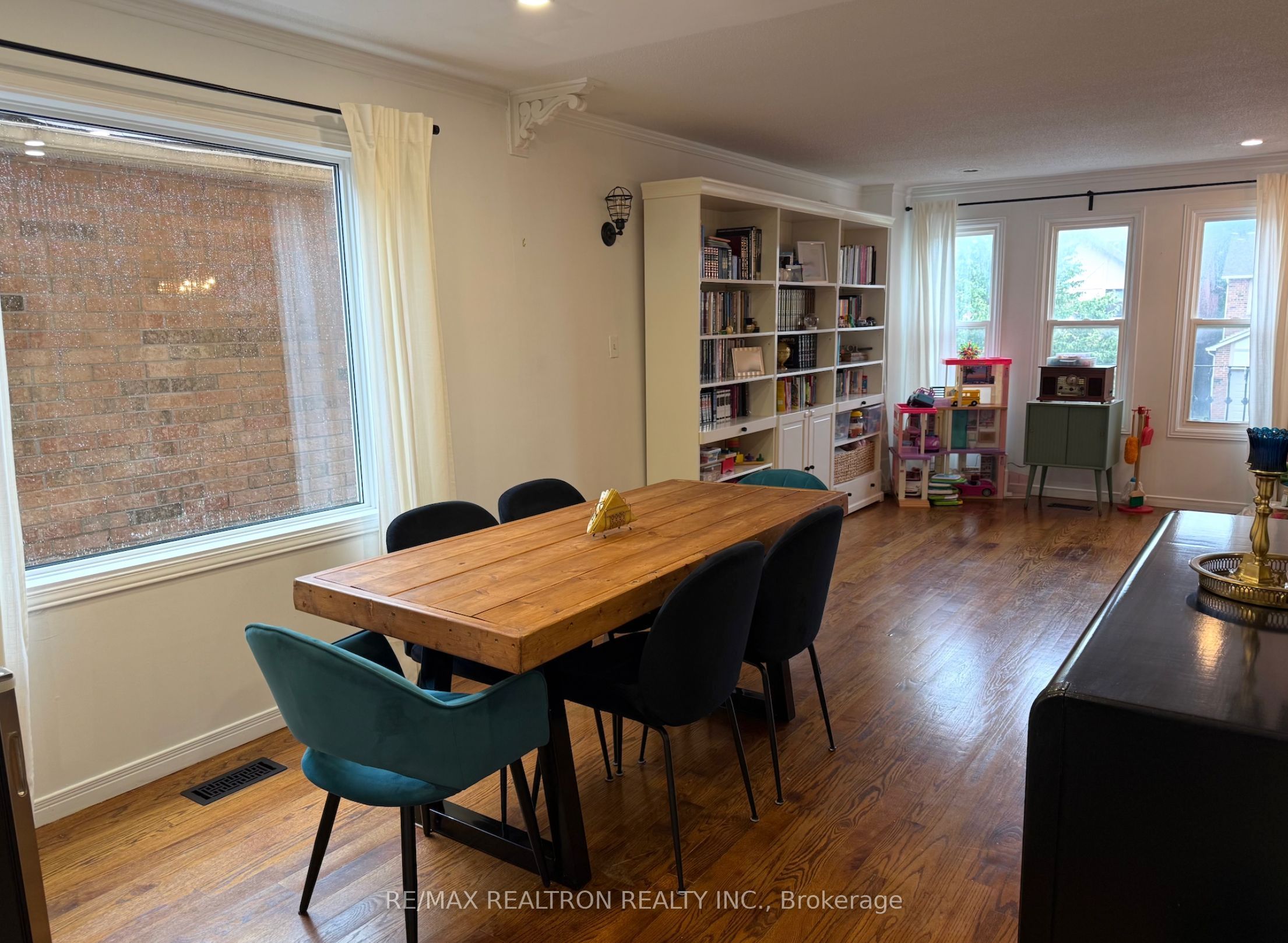 44 Roxborough Lane Property Photo 7