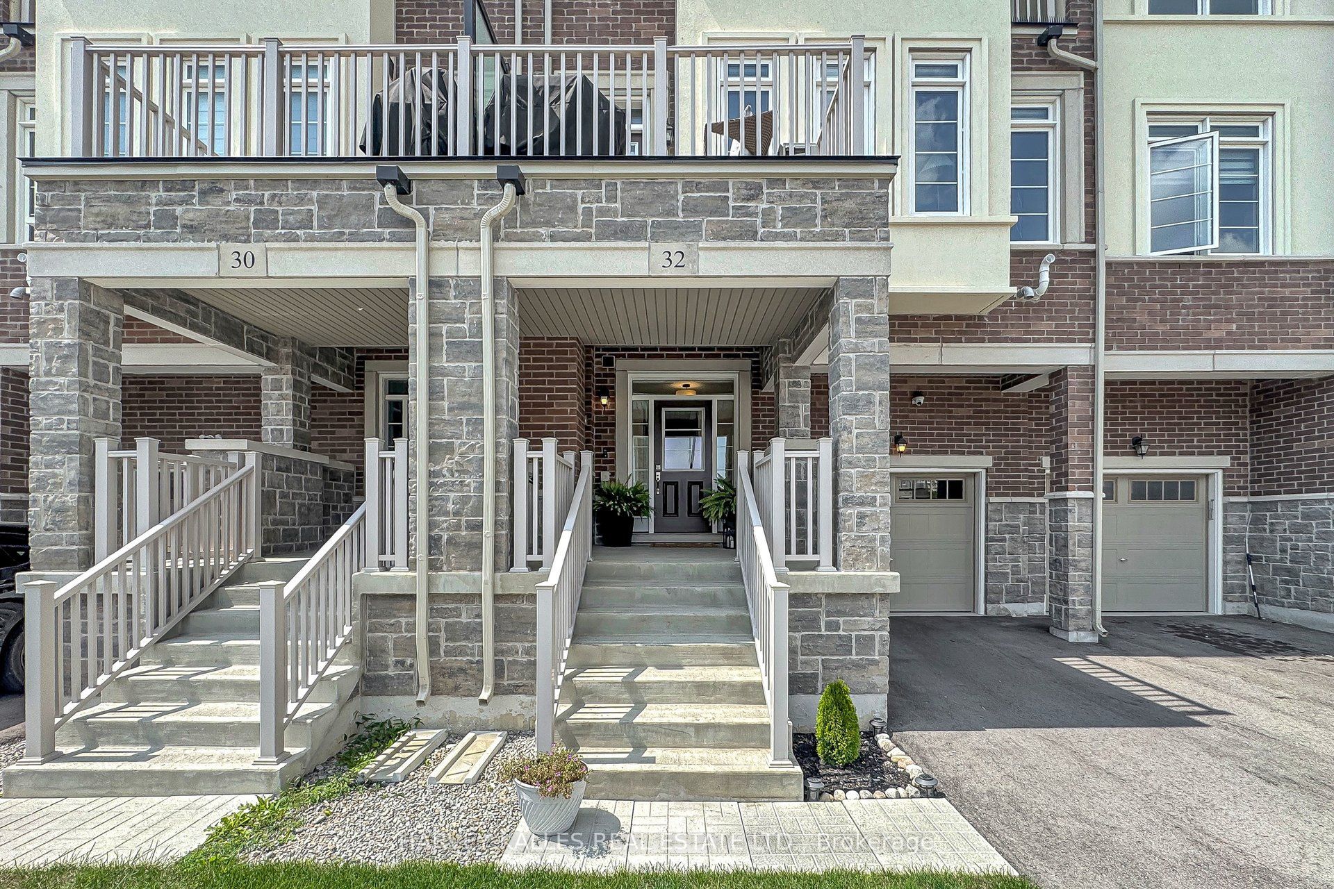 32 Mel Irving Drive Property Photo 2