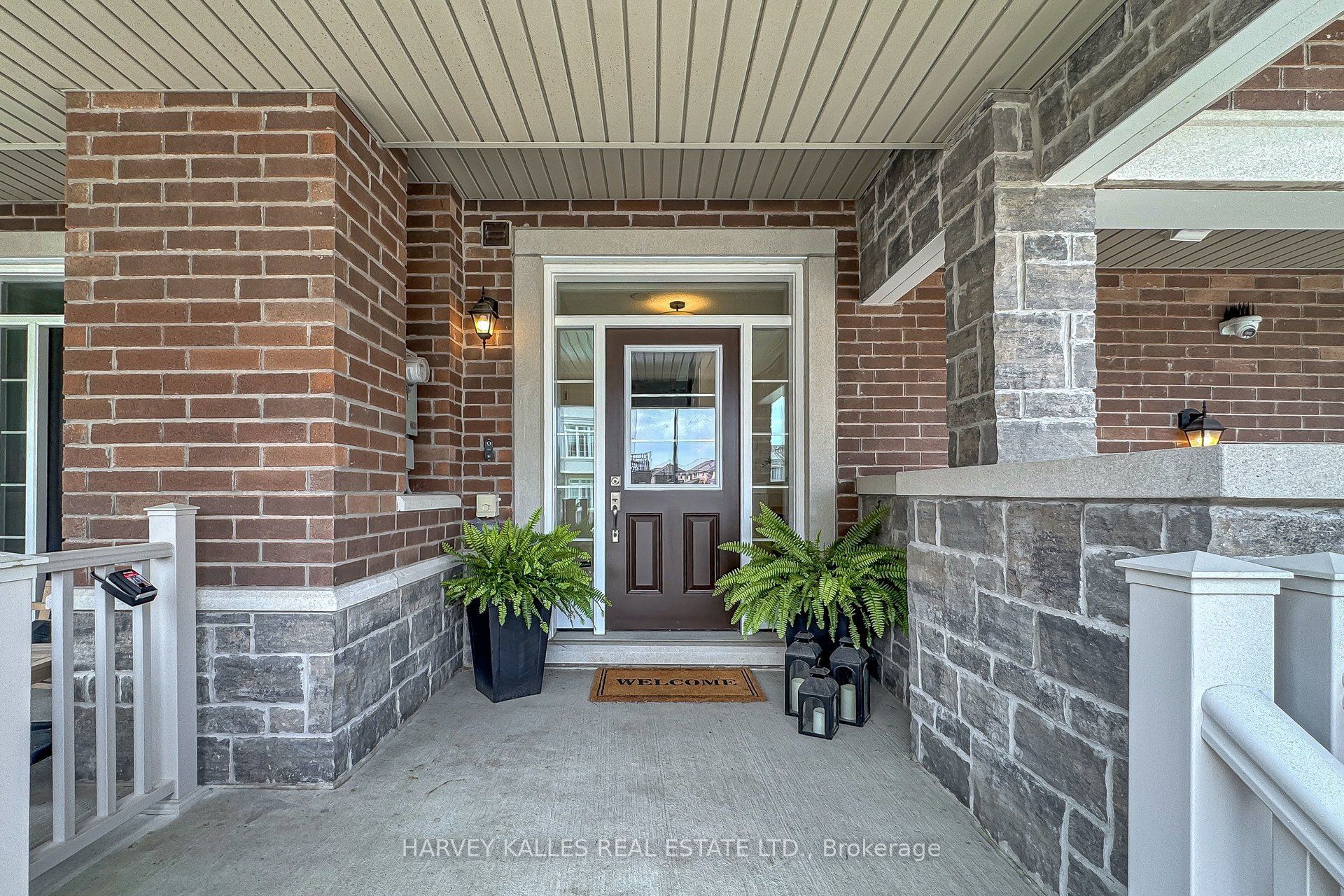 32 Mel Irving Drive Property Photo 3