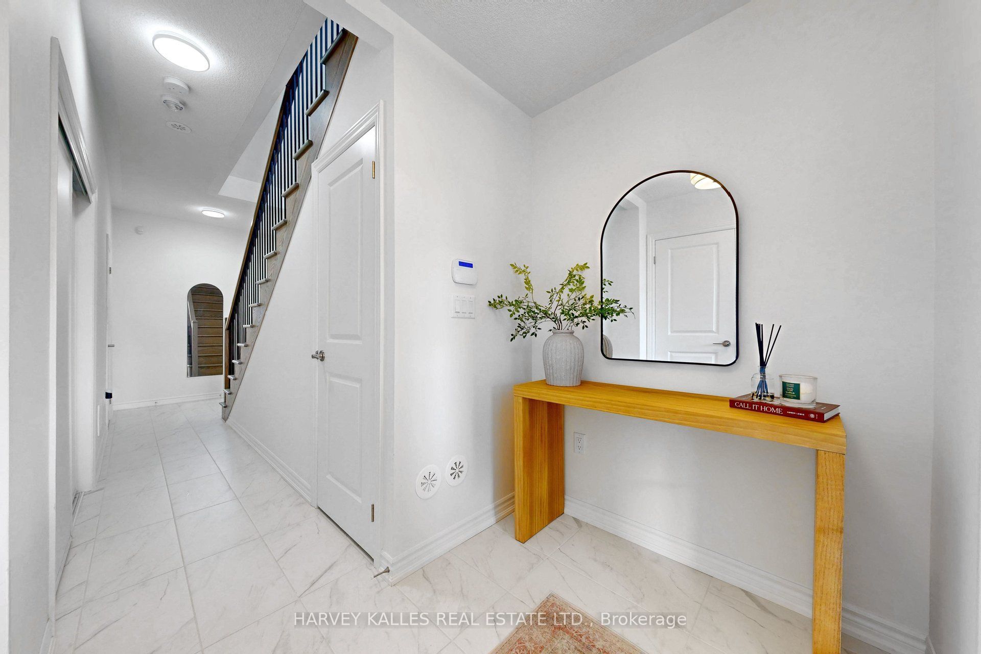 32 Mel Irving Drive Property Photo 5
