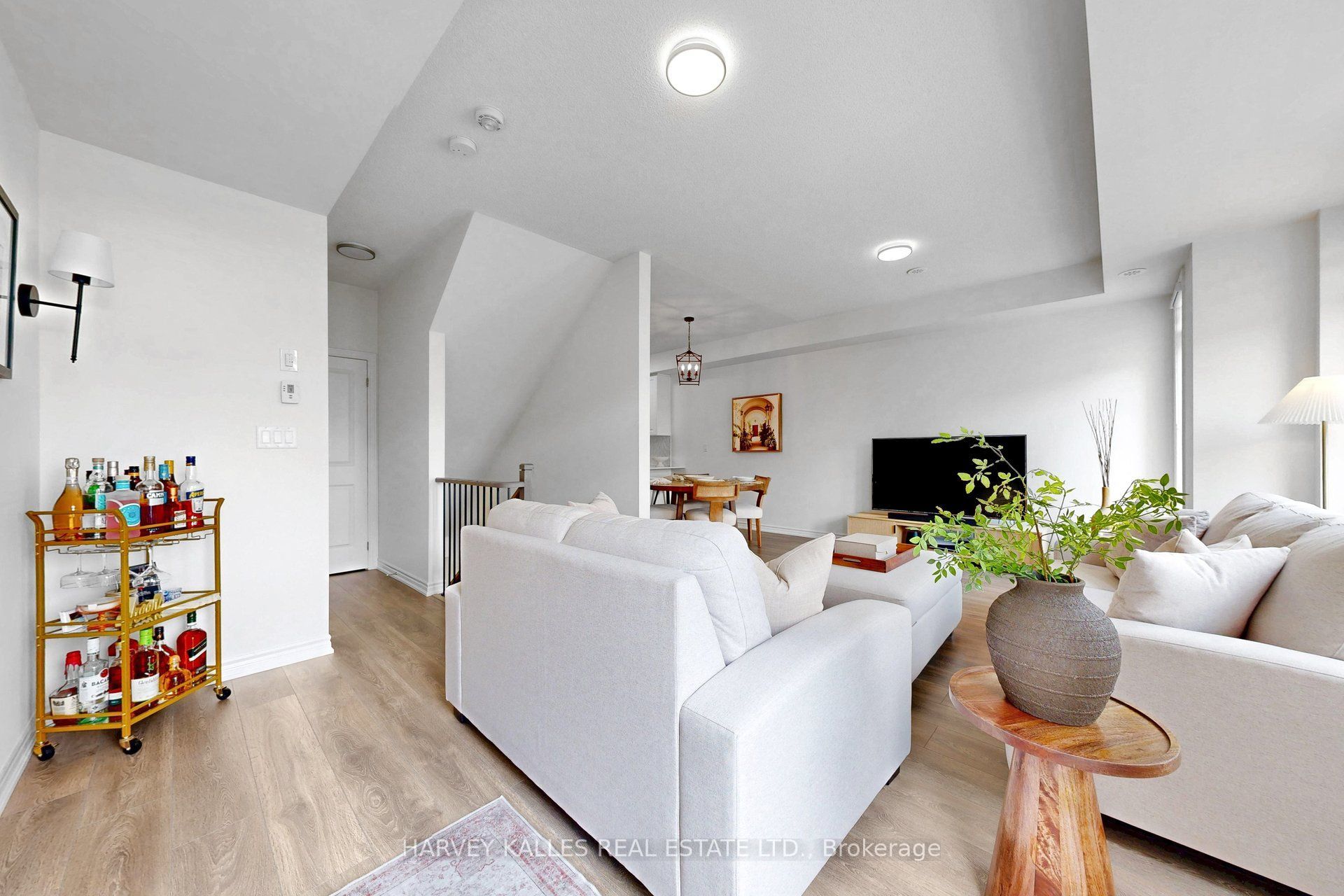 32 Mel Irving Drive Property Photo 8