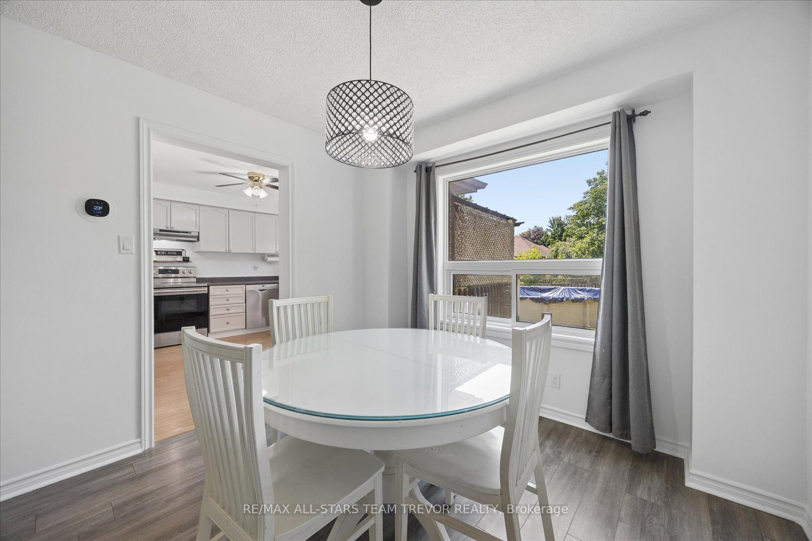 98 Carrick Avenue Property Photo 7