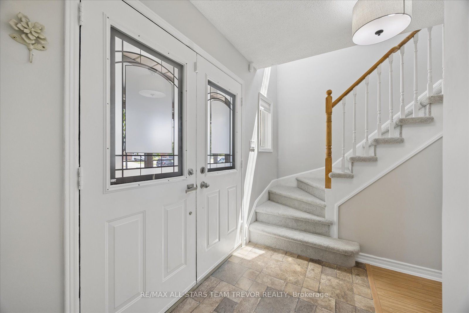 98 Carrick Avenue Property Photo 14