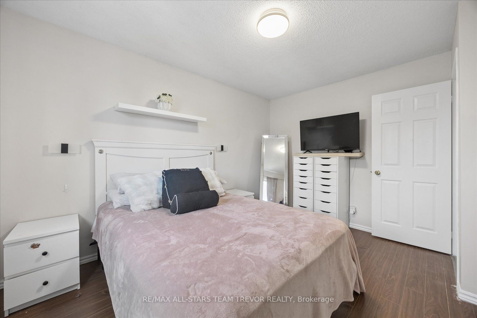 98 Carrick Avenue Property Photo 18