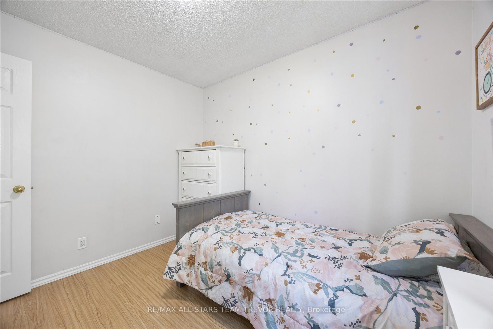 98 Carrick Avenue Property Photo 20