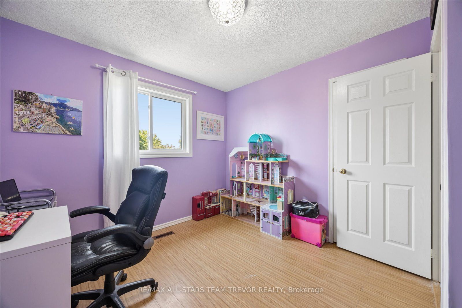 98 Carrick Avenue Property Photo 22