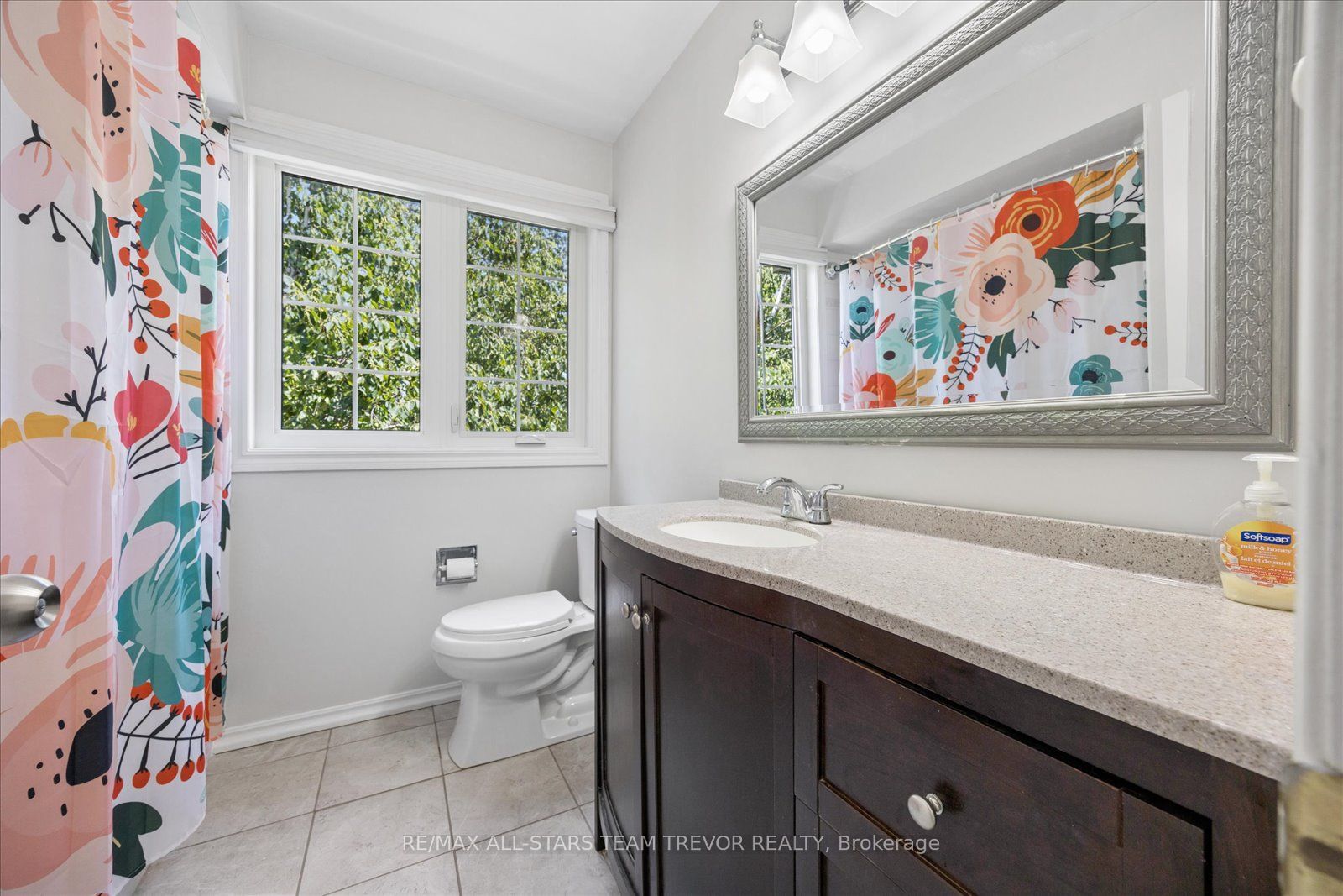 98 Carrick Avenue Property Photo 23