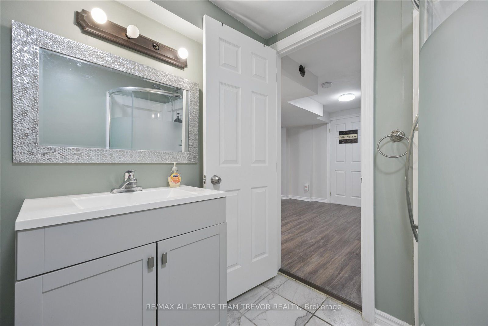 98 Carrick Avenue Property Photo 27