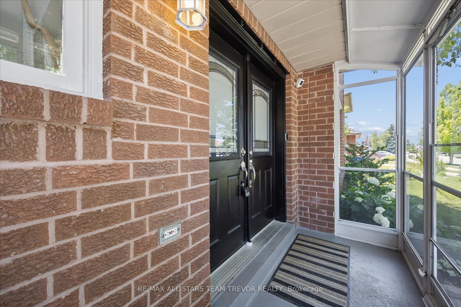 98 Carrick Avenue Property Photo 32
