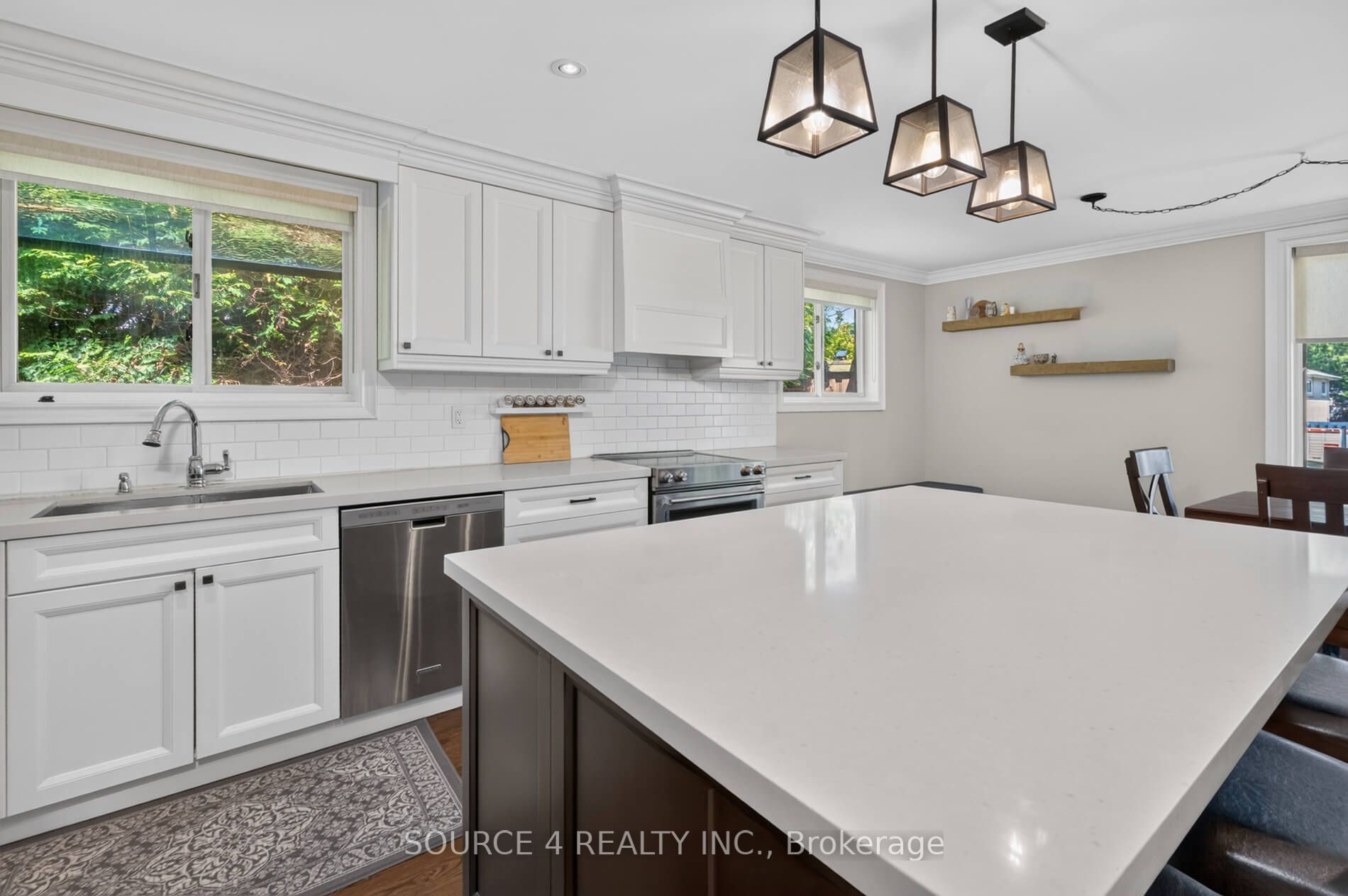 51 Knowles Crescent Property Photo 12