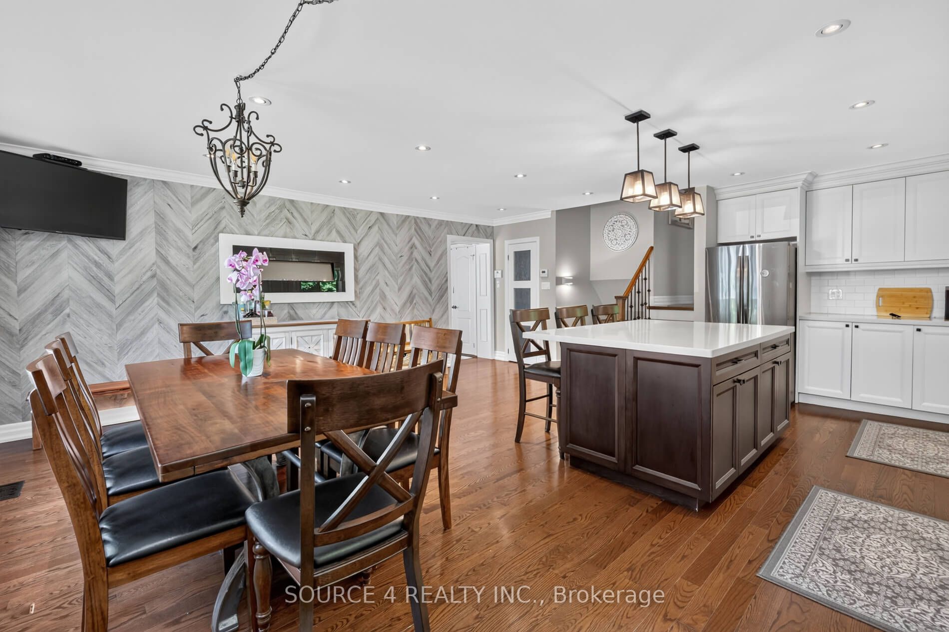 51 Knowles Crescent Property Photo 16