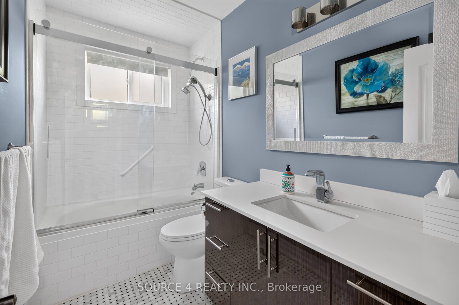 51 Knowles Crescent Property Photo 23
