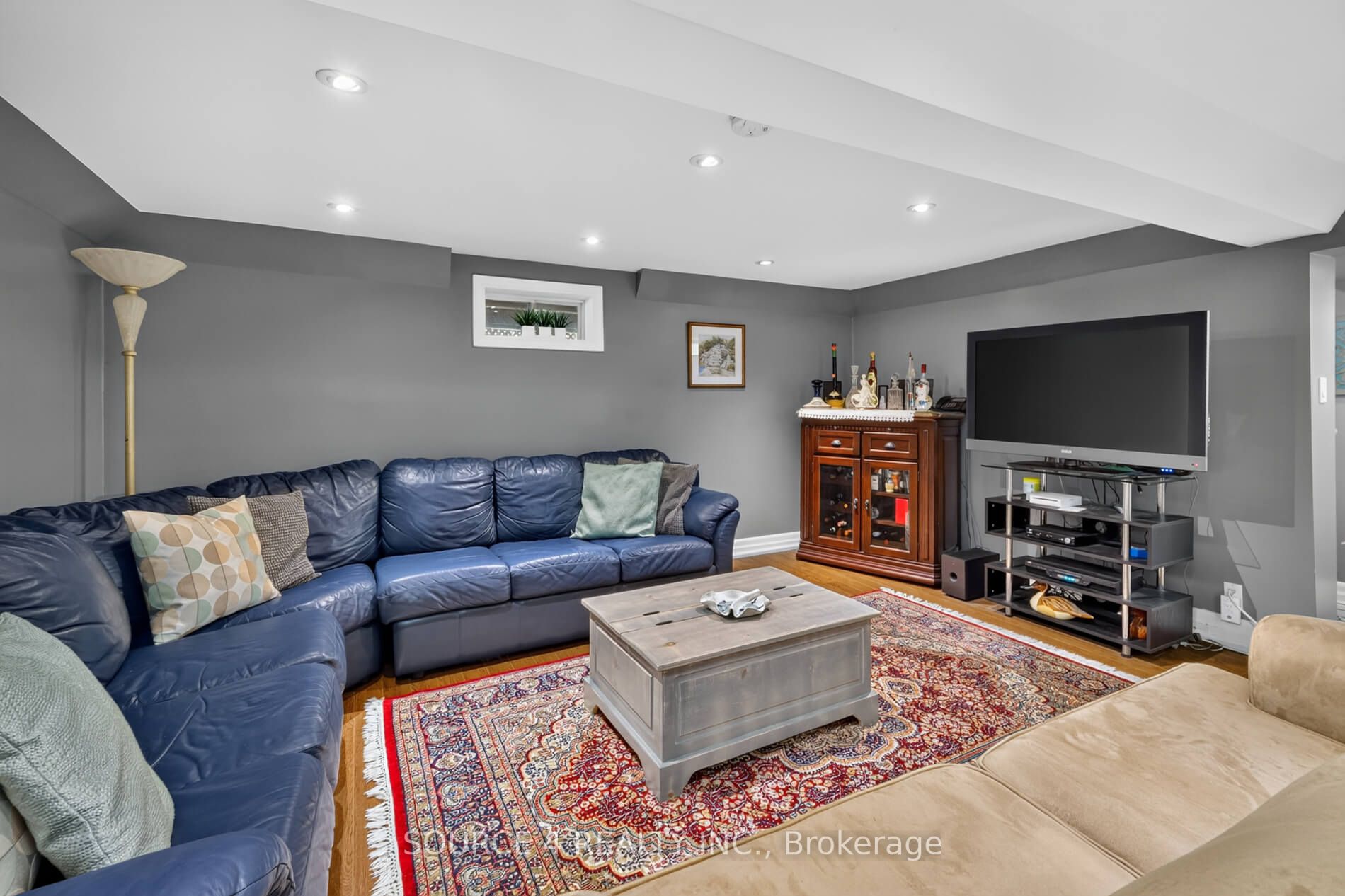 51 Knowles Crescent Property Photo 26