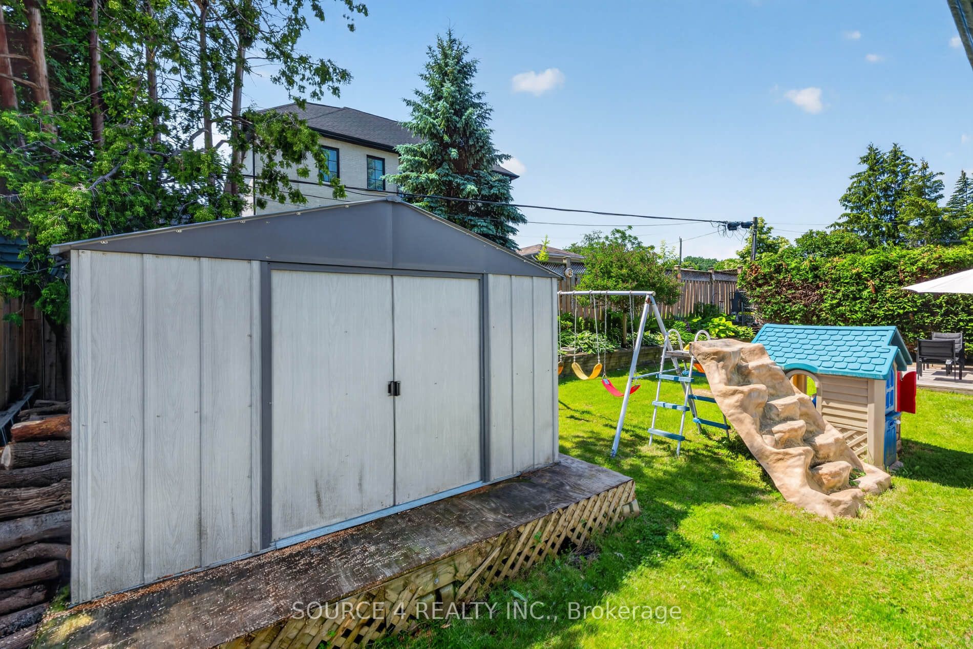 51 Knowles Crescent Property Photo 42