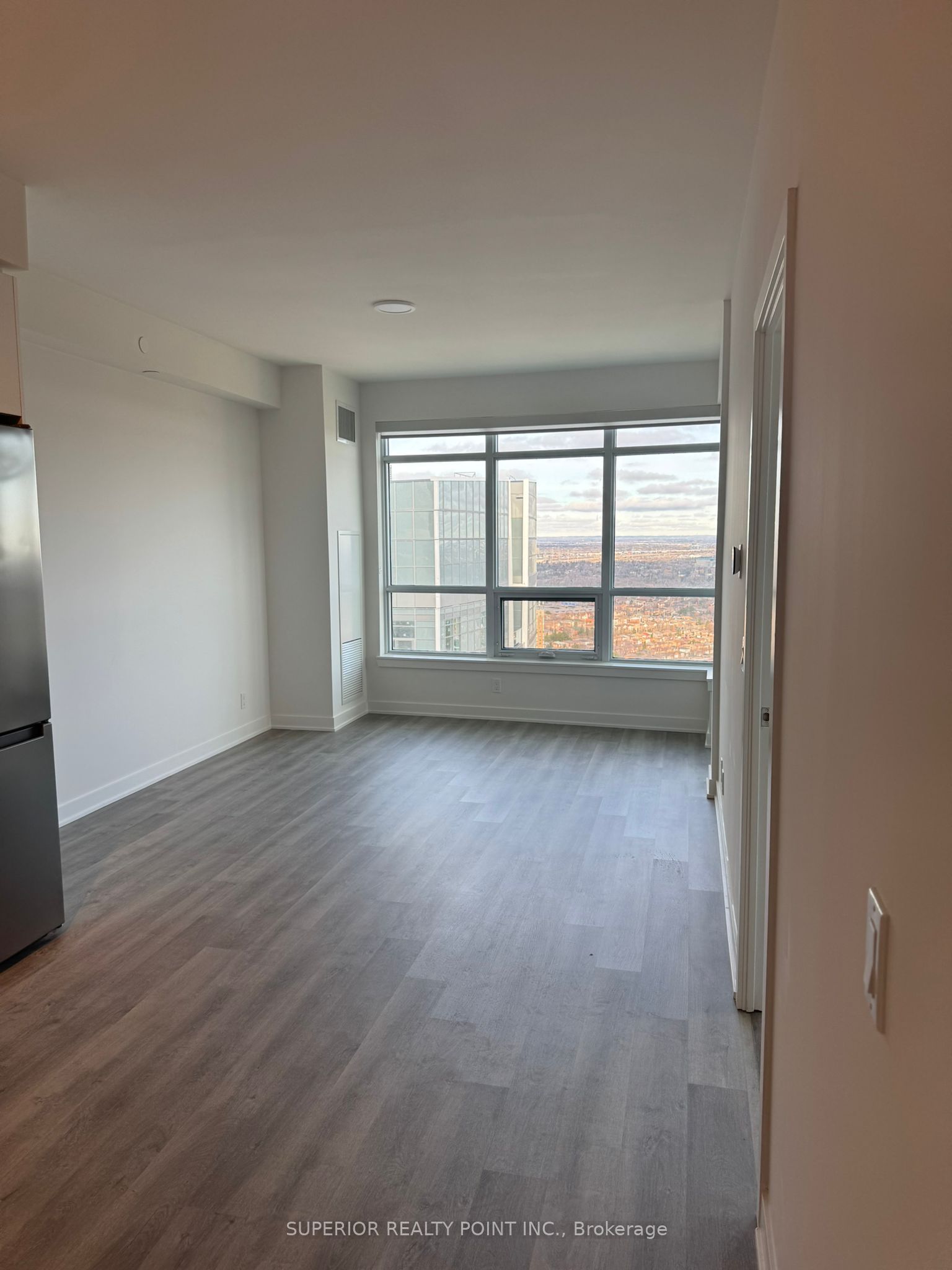 30 Upper Mall Way 3310 Property Photo 10