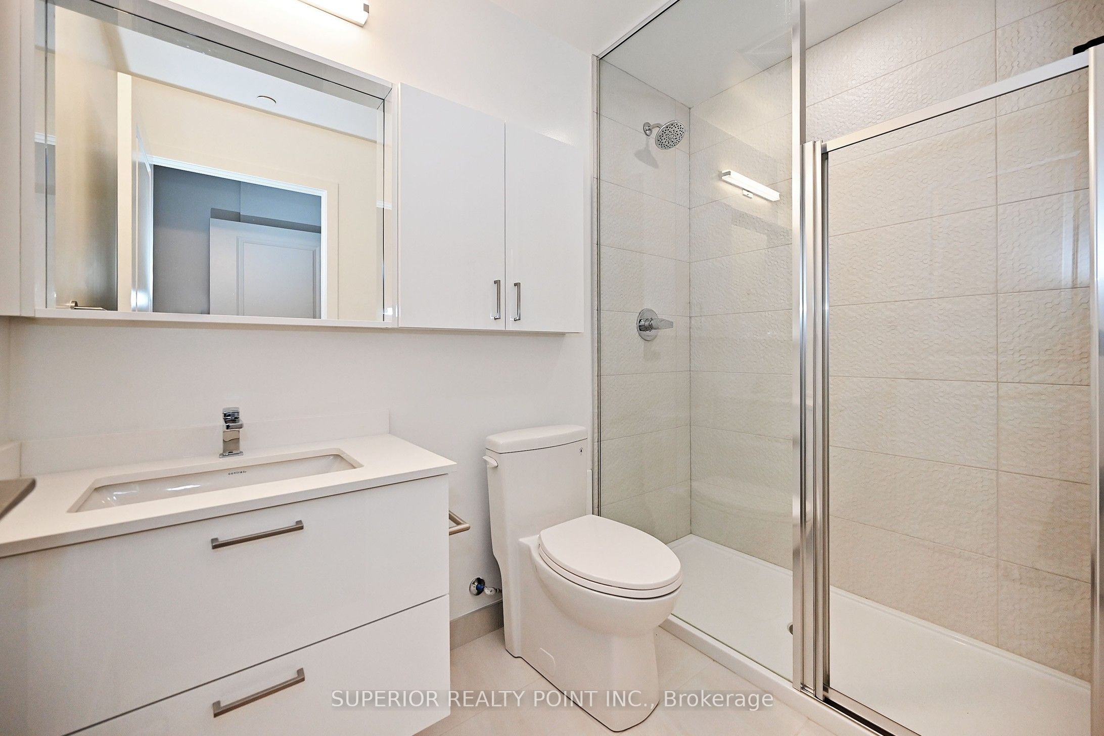 30 Upper Mall Way A214 Property Photo 26