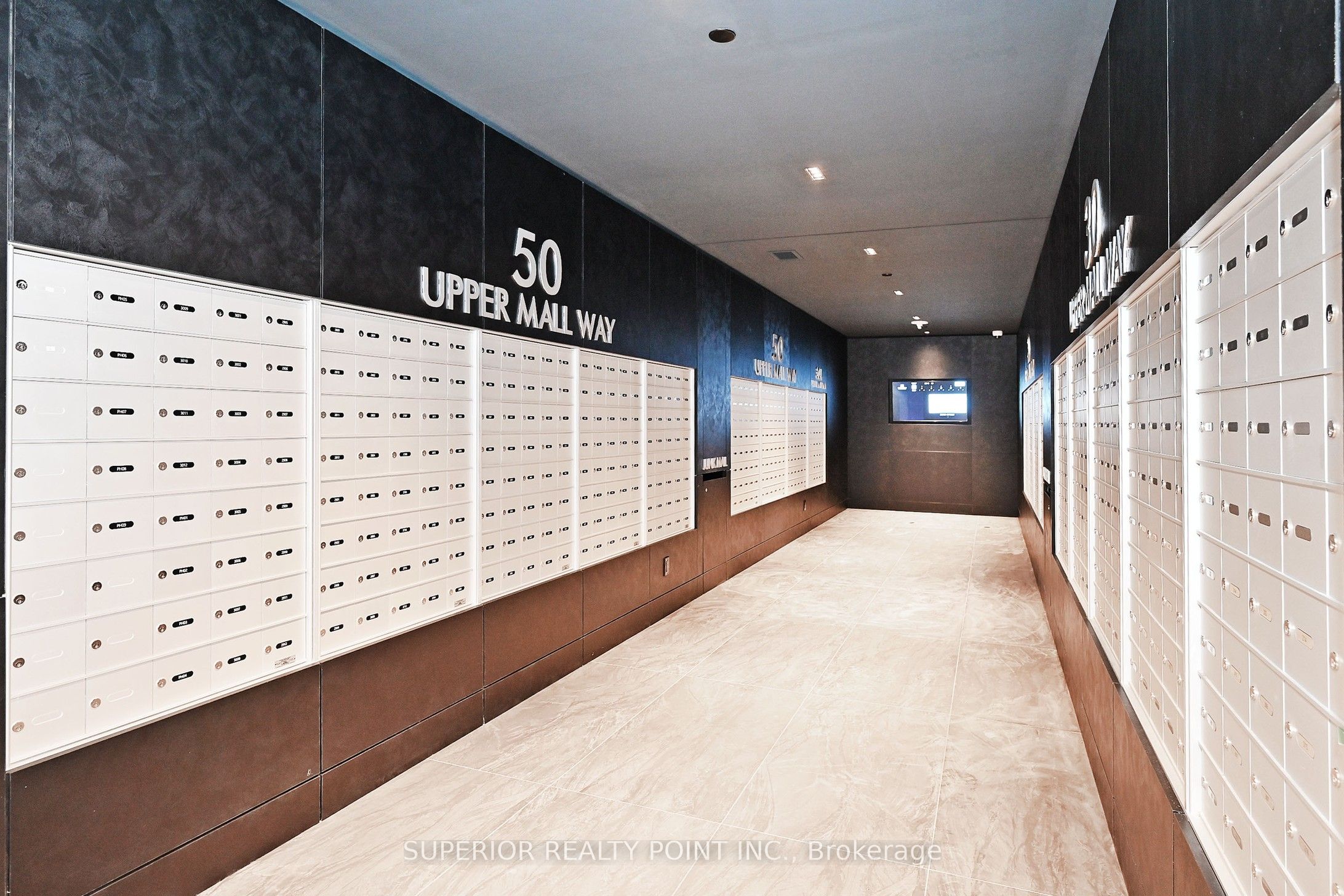 30 Upper Mall Way A214 Property Photo 46