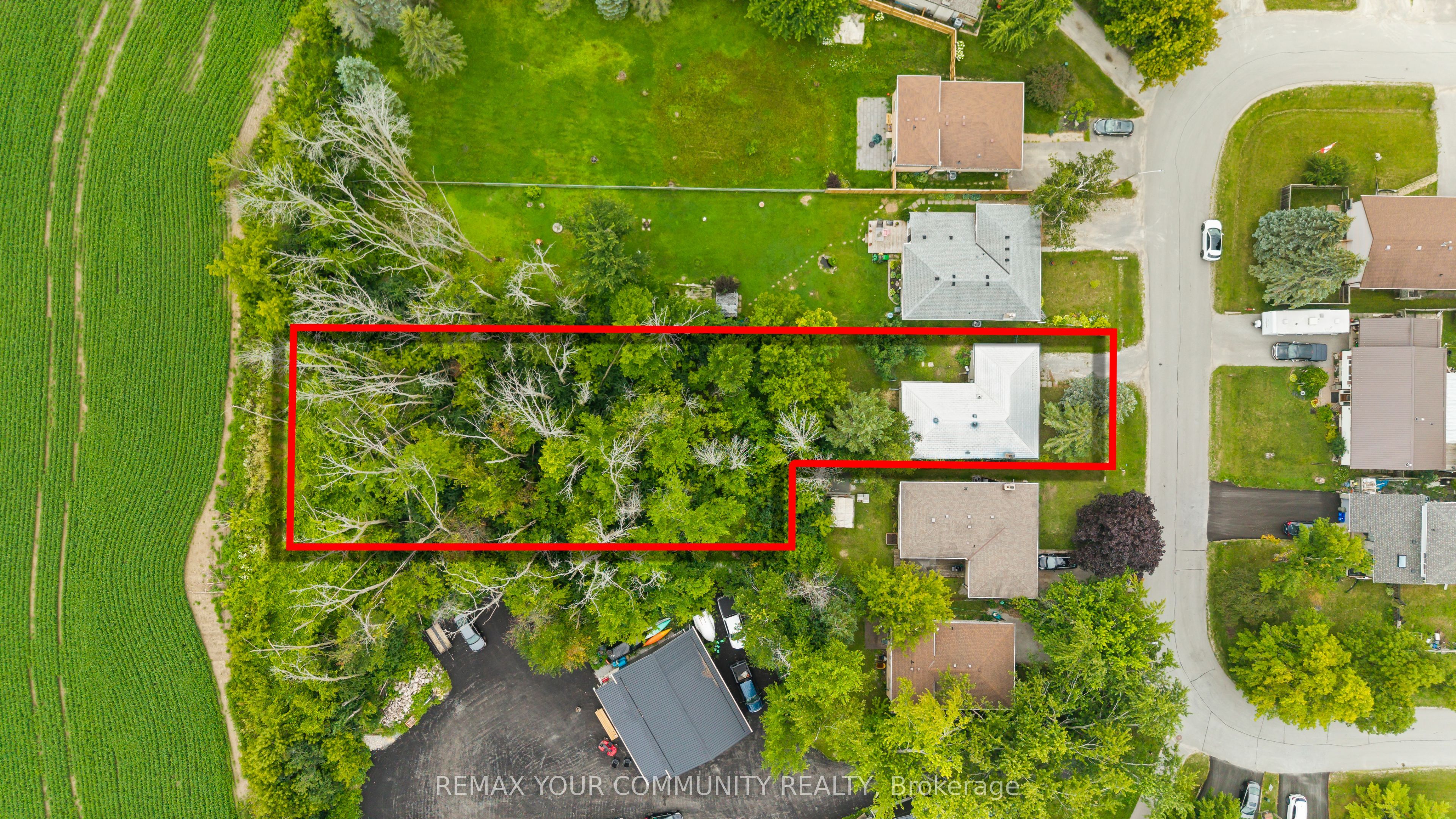 566 Highland Crescent Property Photo 1