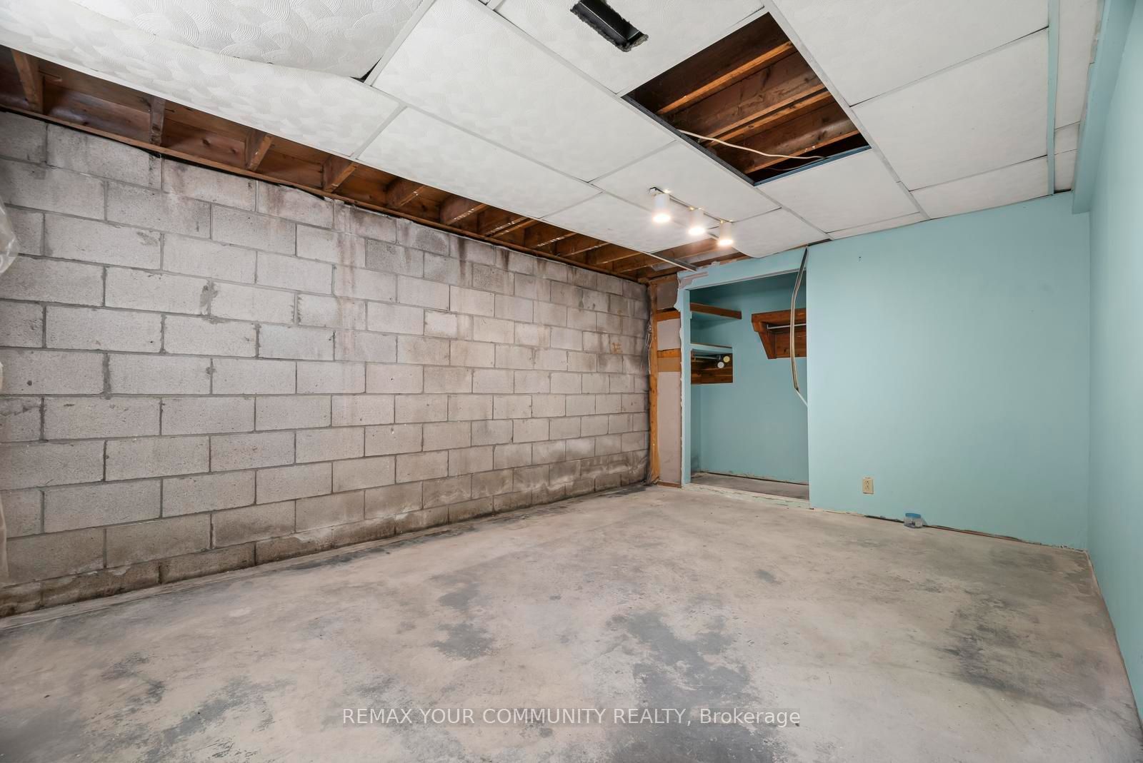566 Highland Crescent Property Photo 14