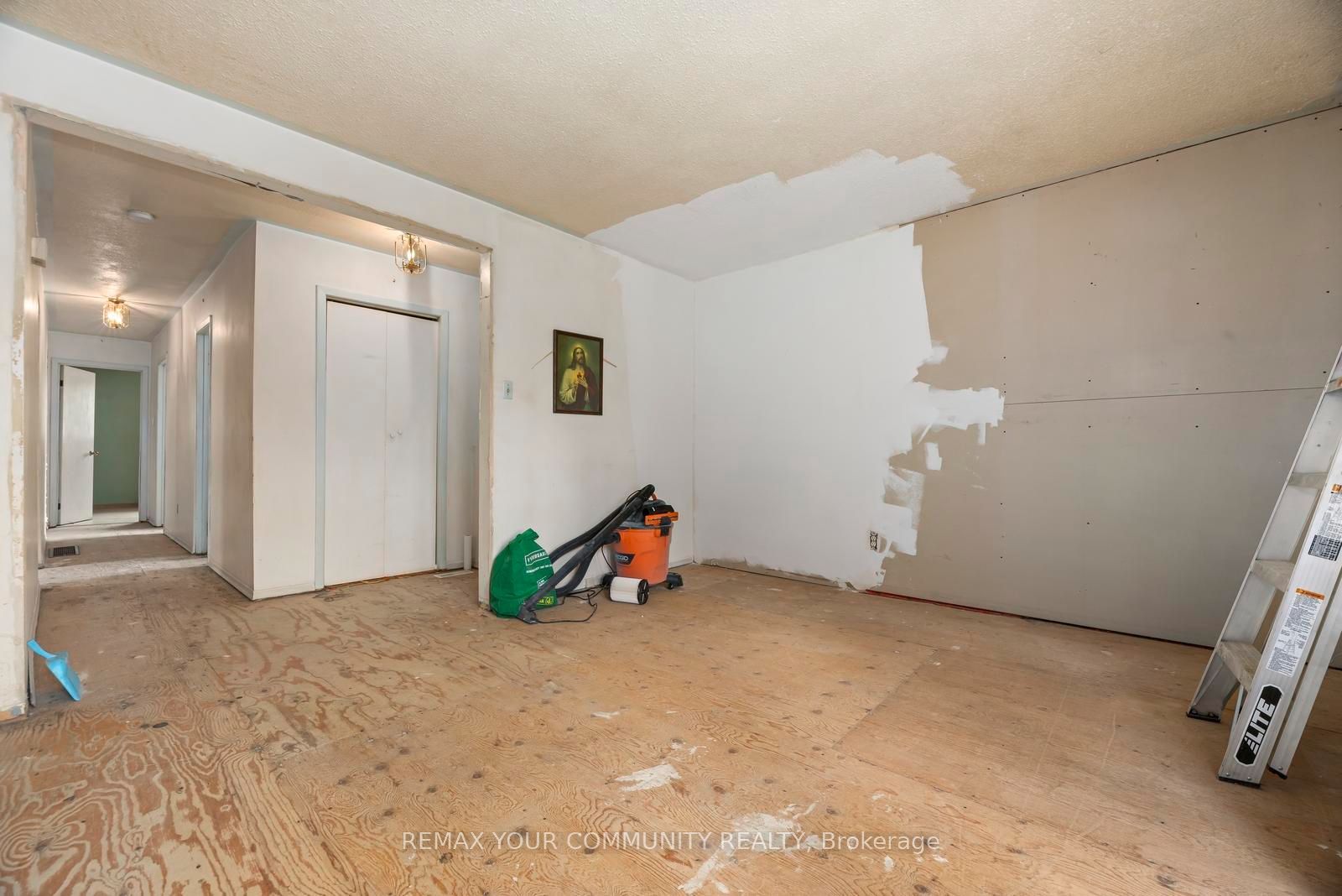 566 Highland Crescent Property Photo 20
