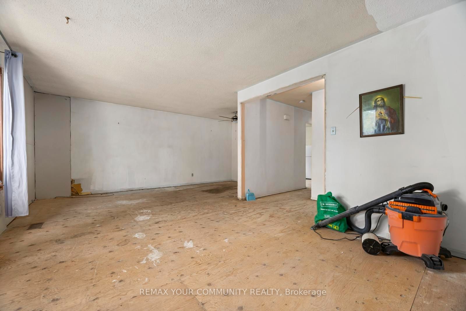 566 Highland Crescent Property Photo 21