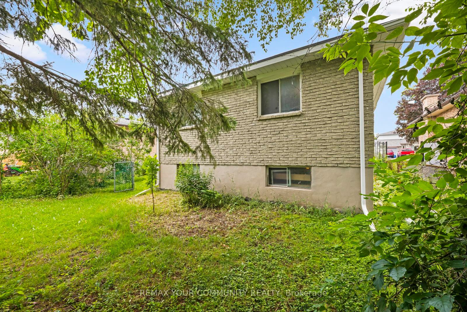 566 Highland Crescent Property Photo 26