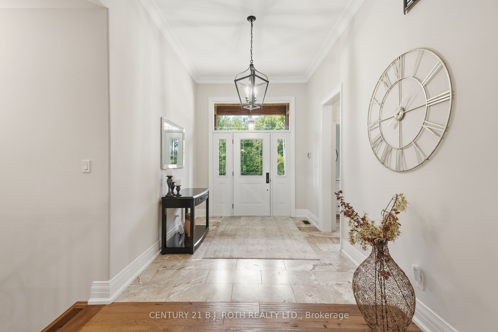 2055 Forest Valley Drive Property Photo 4