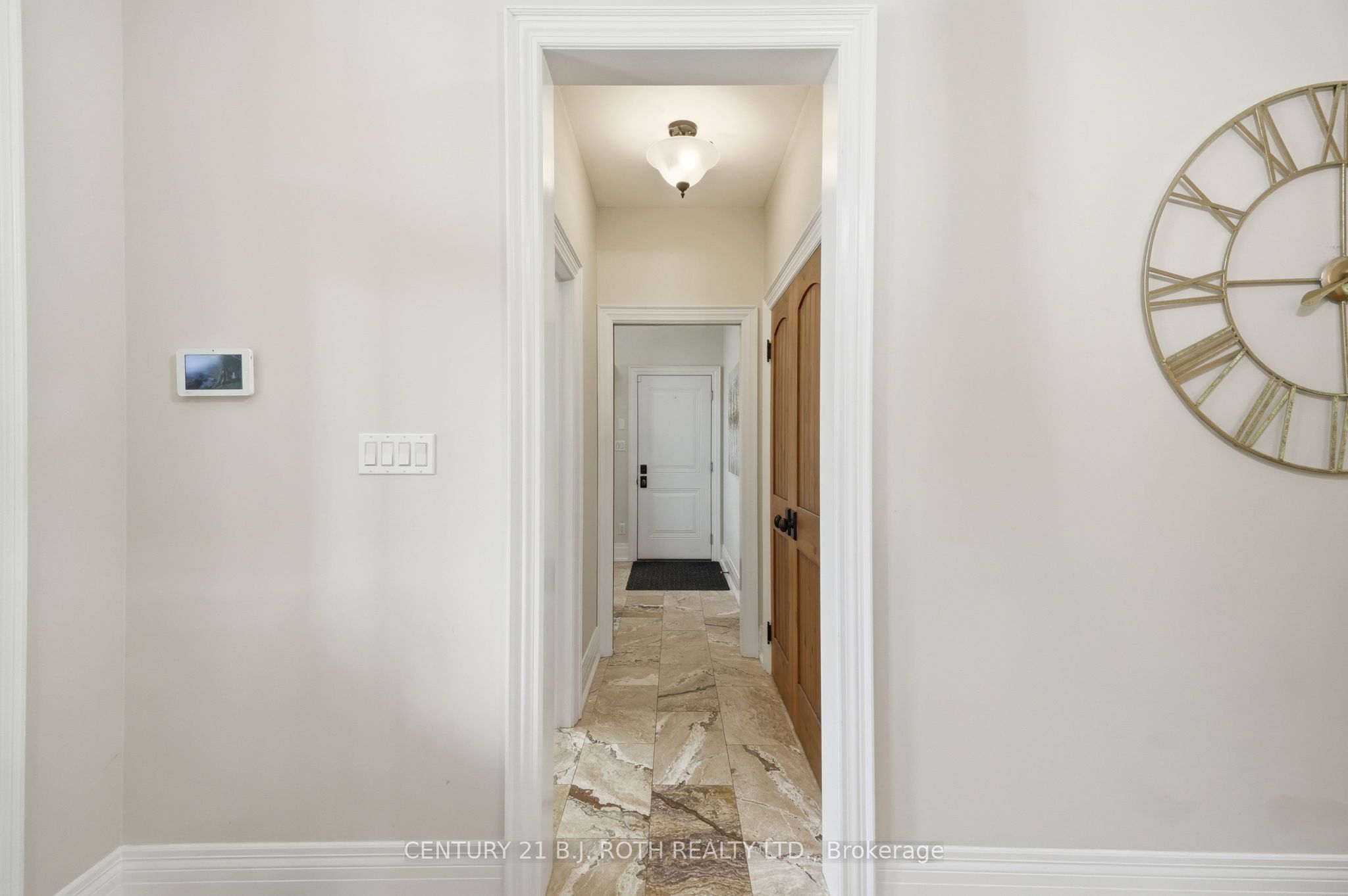 2055 Forest Valley Drive Property Photo 5