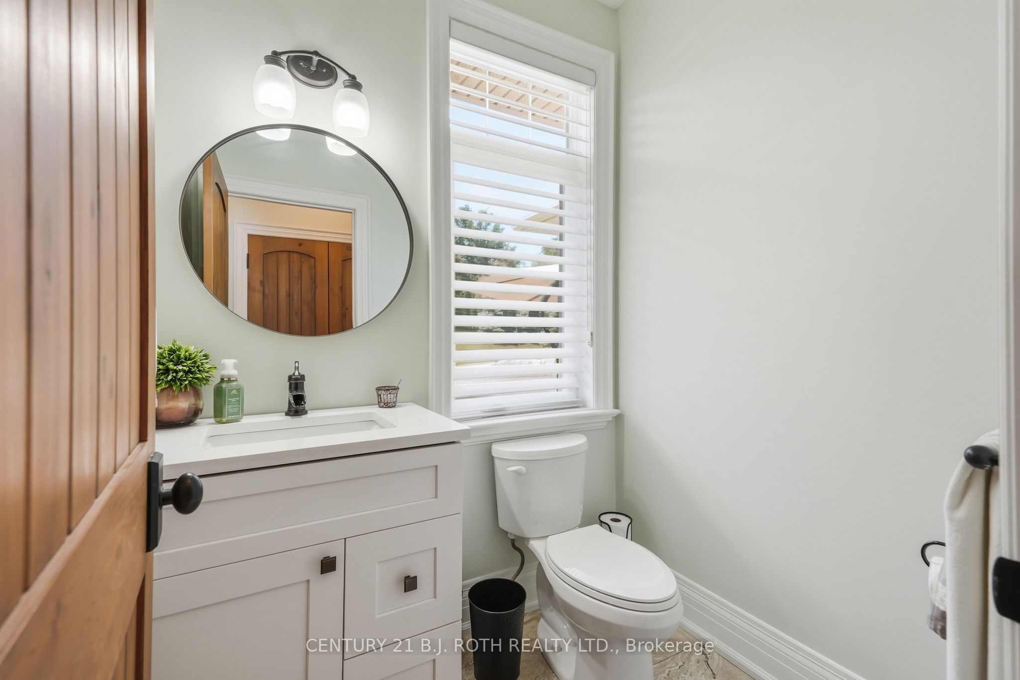 2055 Forest Valley Drive Property Photo 6