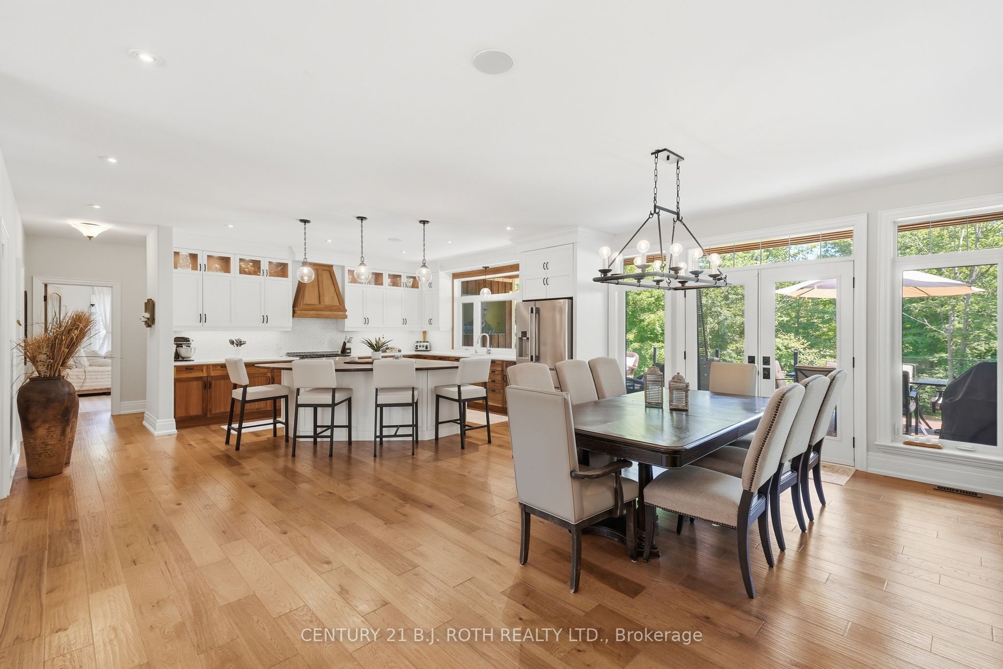 2055 Forest Valley Drive Property Photo 8