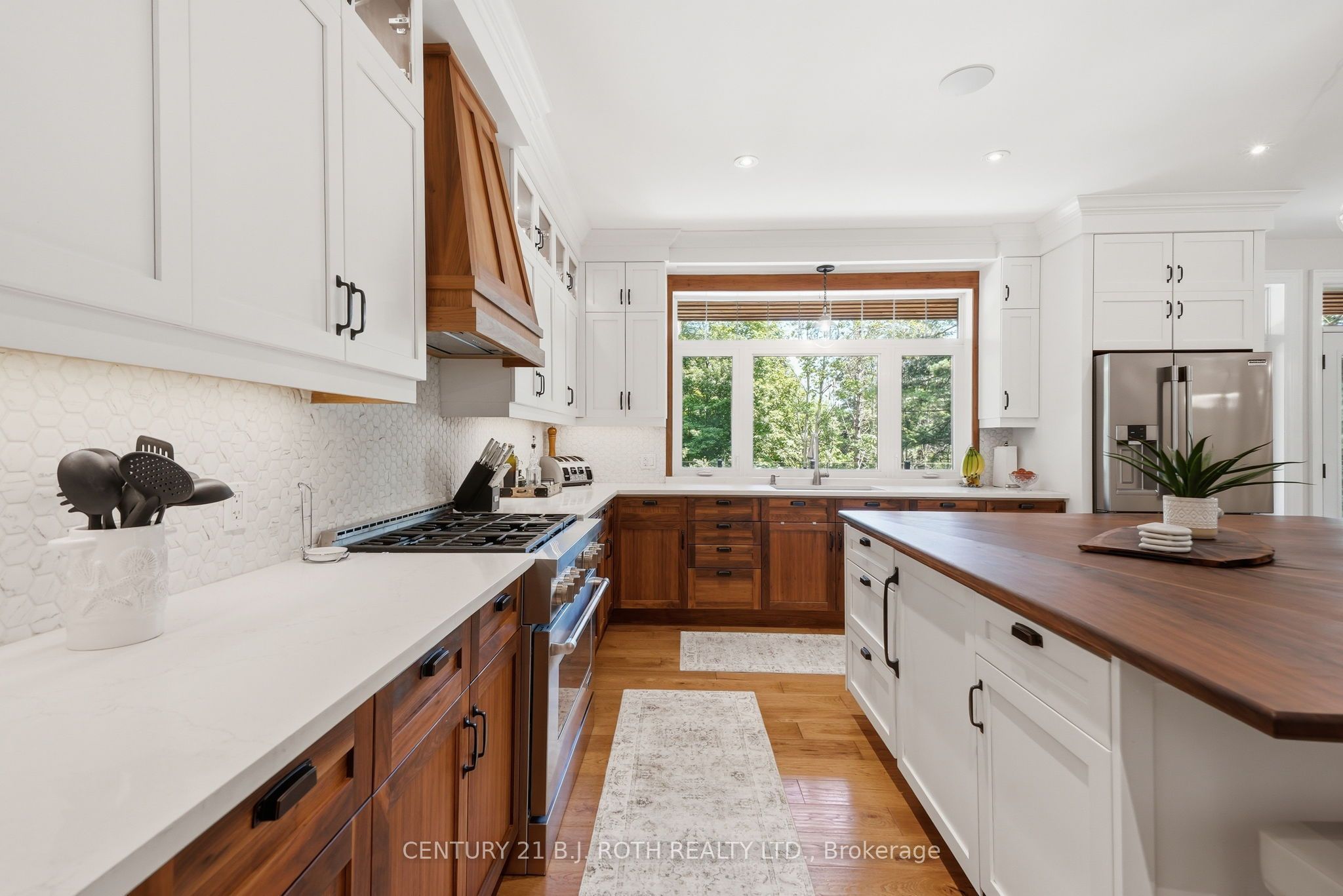 2055 Forest Valley Drive Property Photo 9
