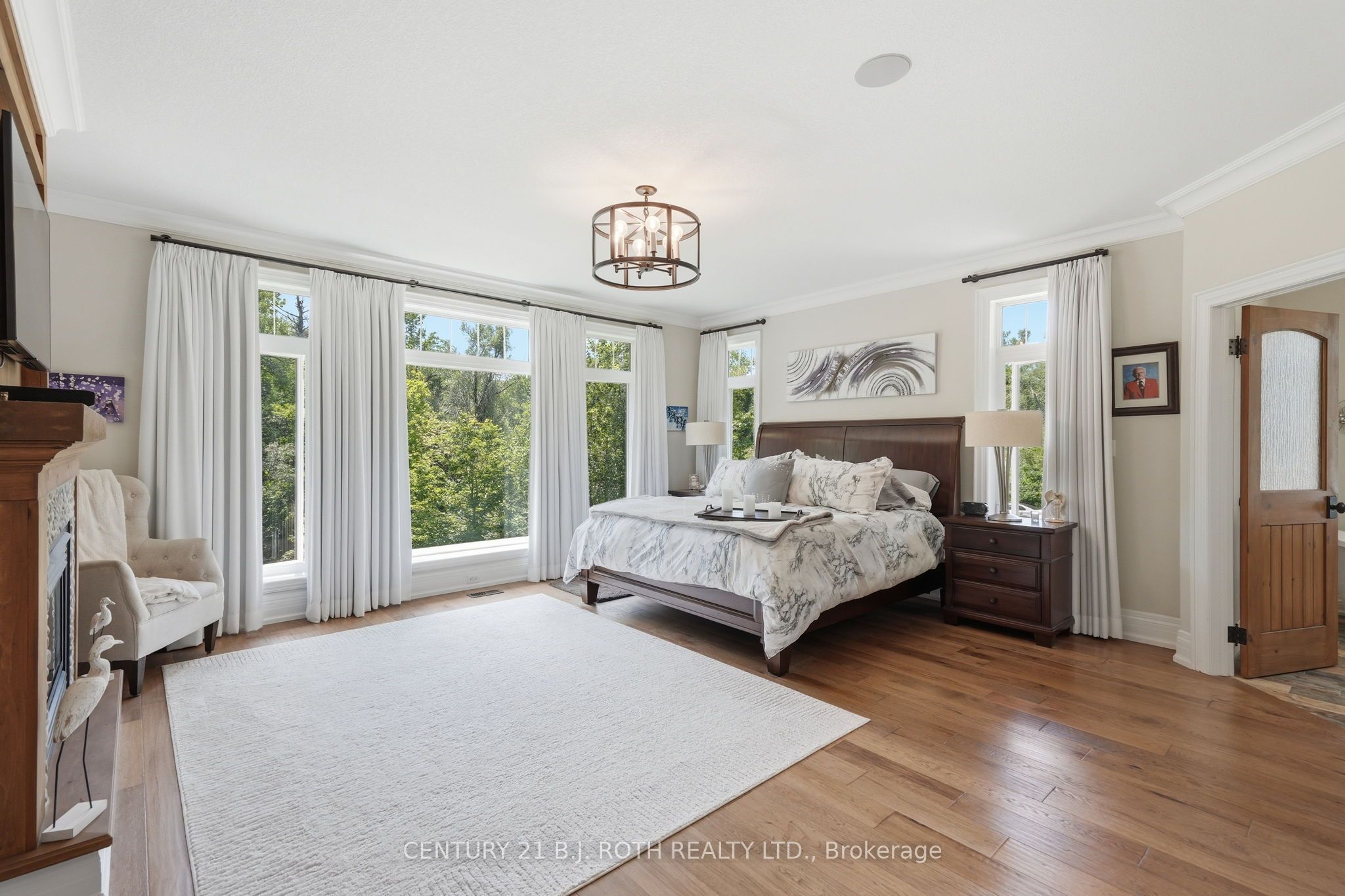 2055 Forest Valley Drive Property Photo 14