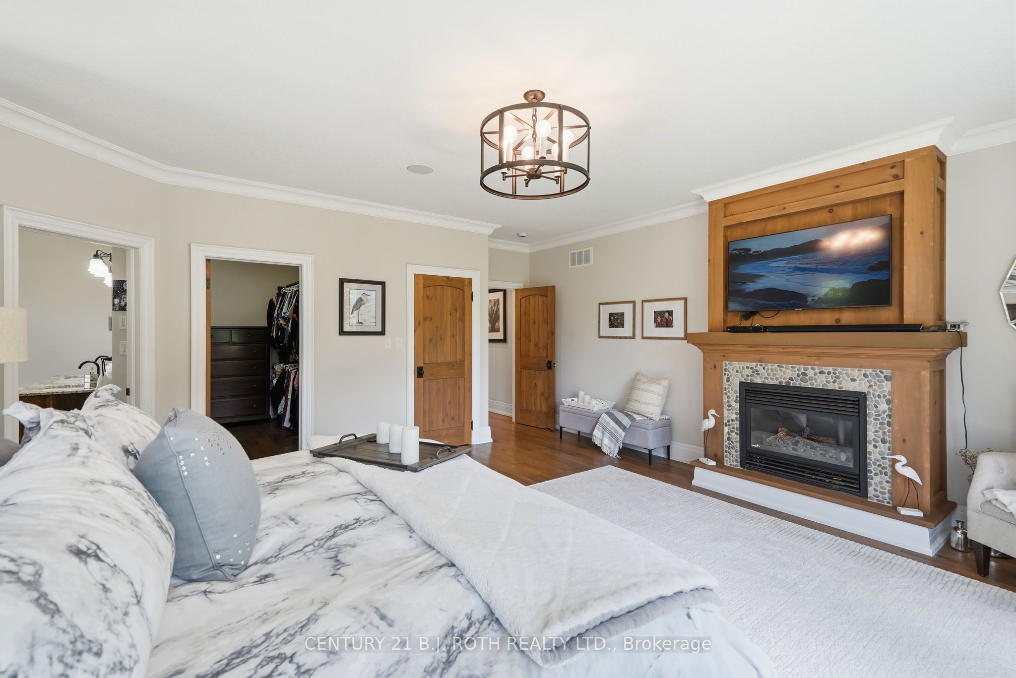 2055 Forest Valley Drive Property Photo 15