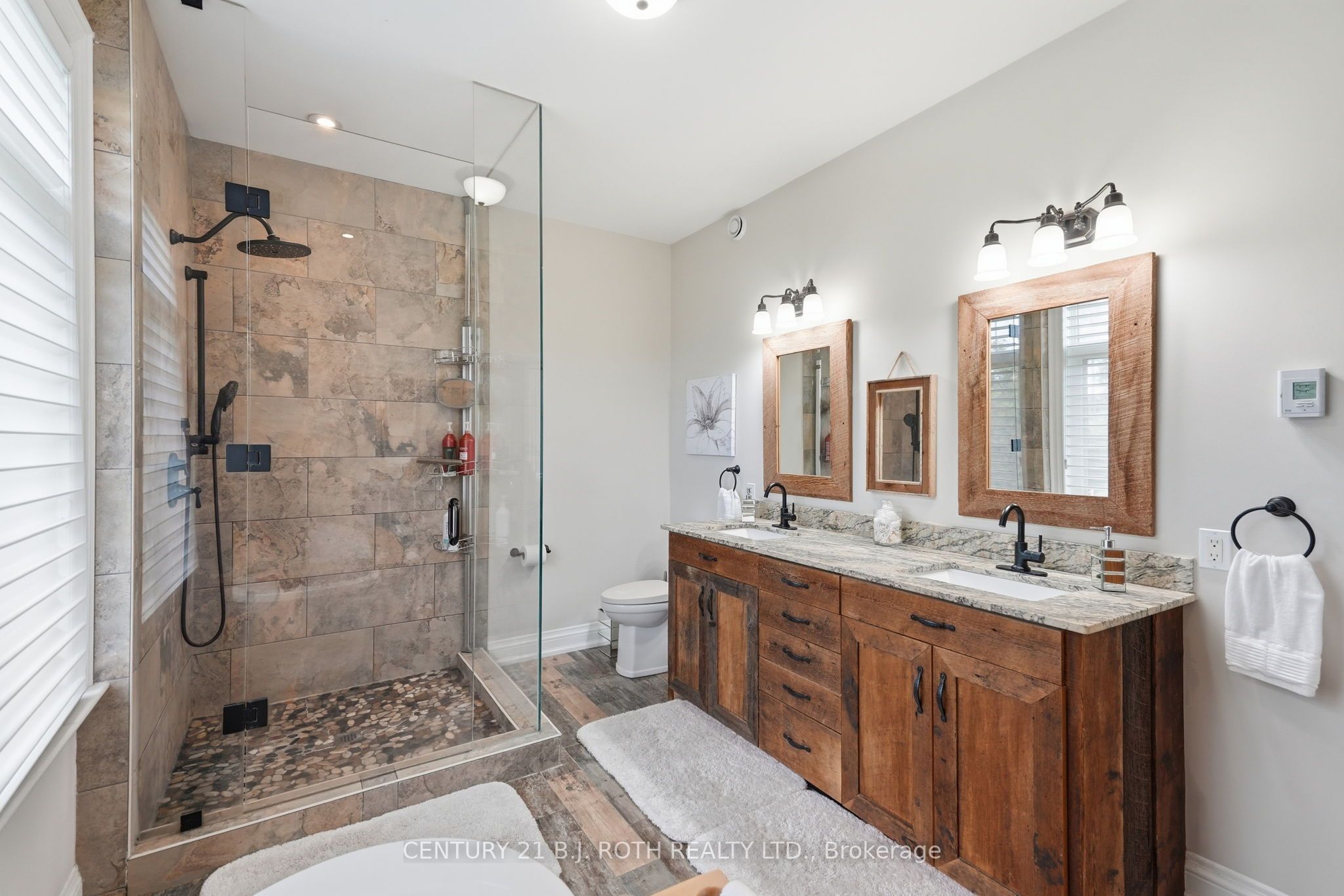 2055 Forest Valley Drive Property Photo 17