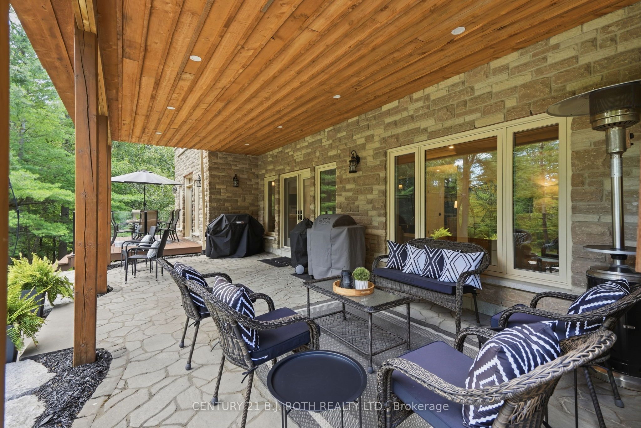 2055 Forest Valley Drive Property Photo 42