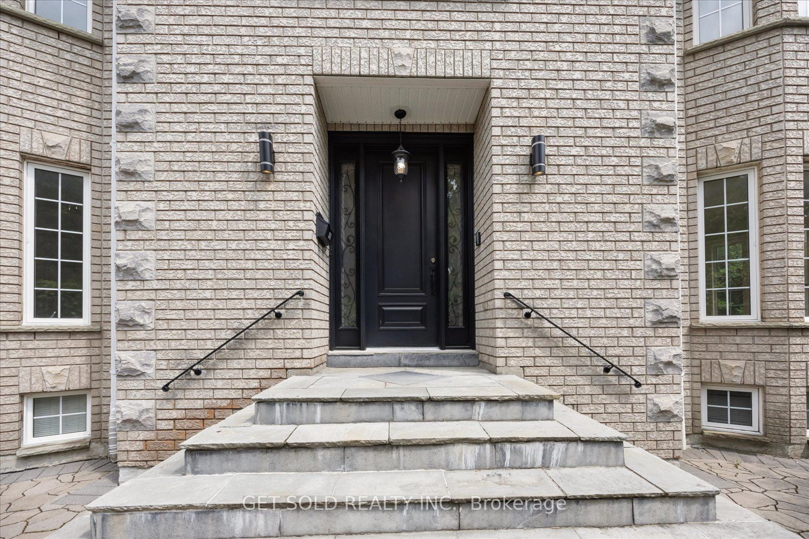 49 Pearson Avenue Property Photo 4