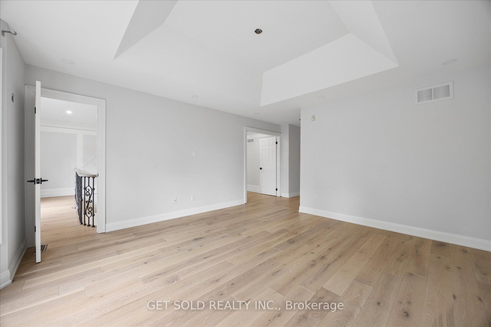 49 Pearson Avenue Property Photo 22