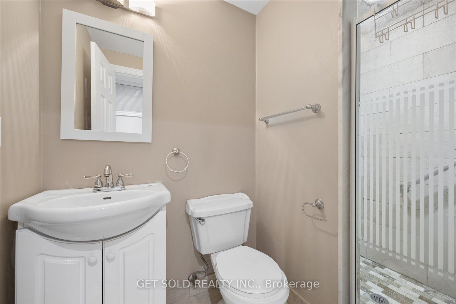 49 Pearson Avenue Property Photo 39