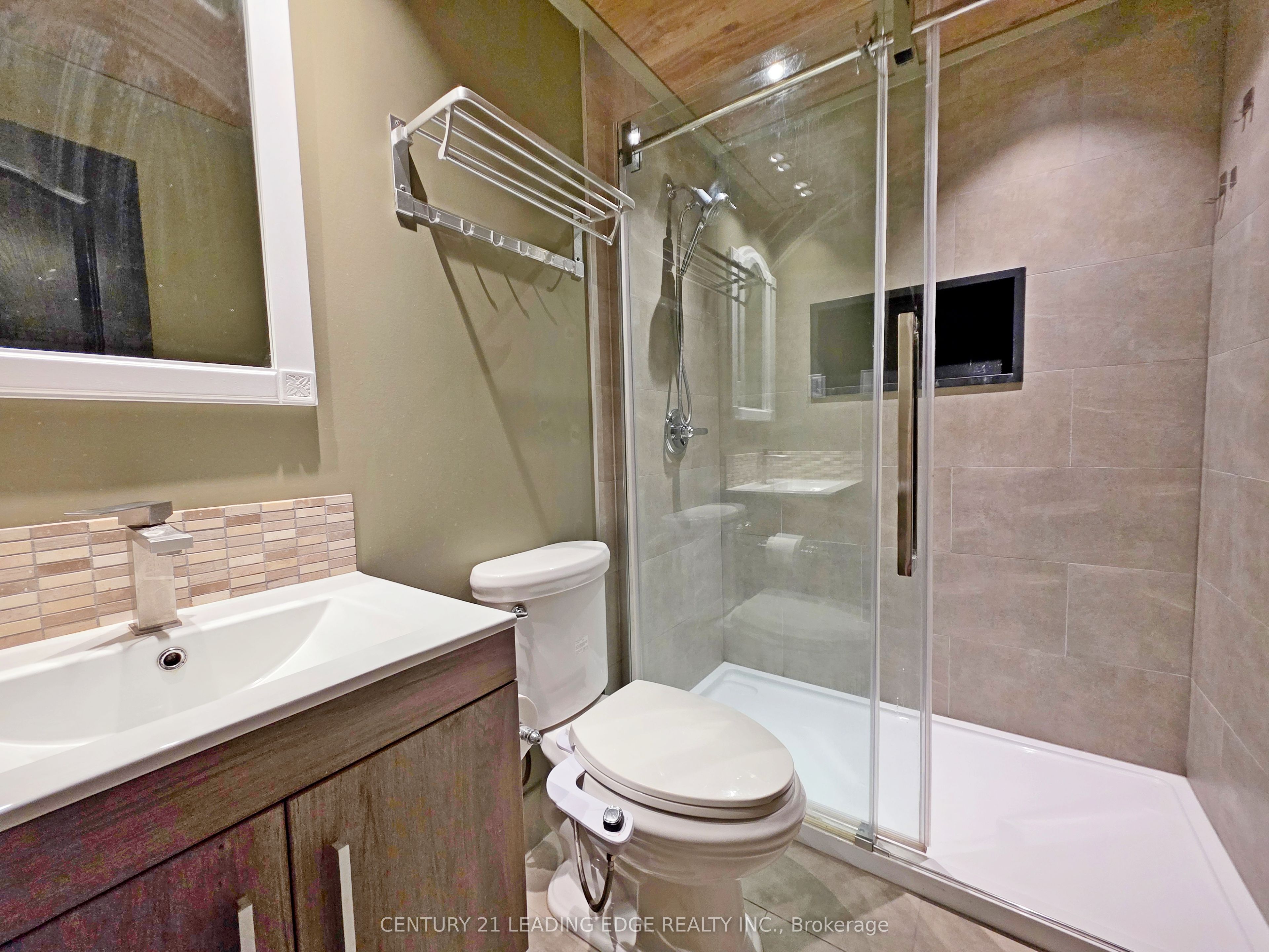 260 Metro Road N B Property Photo 15