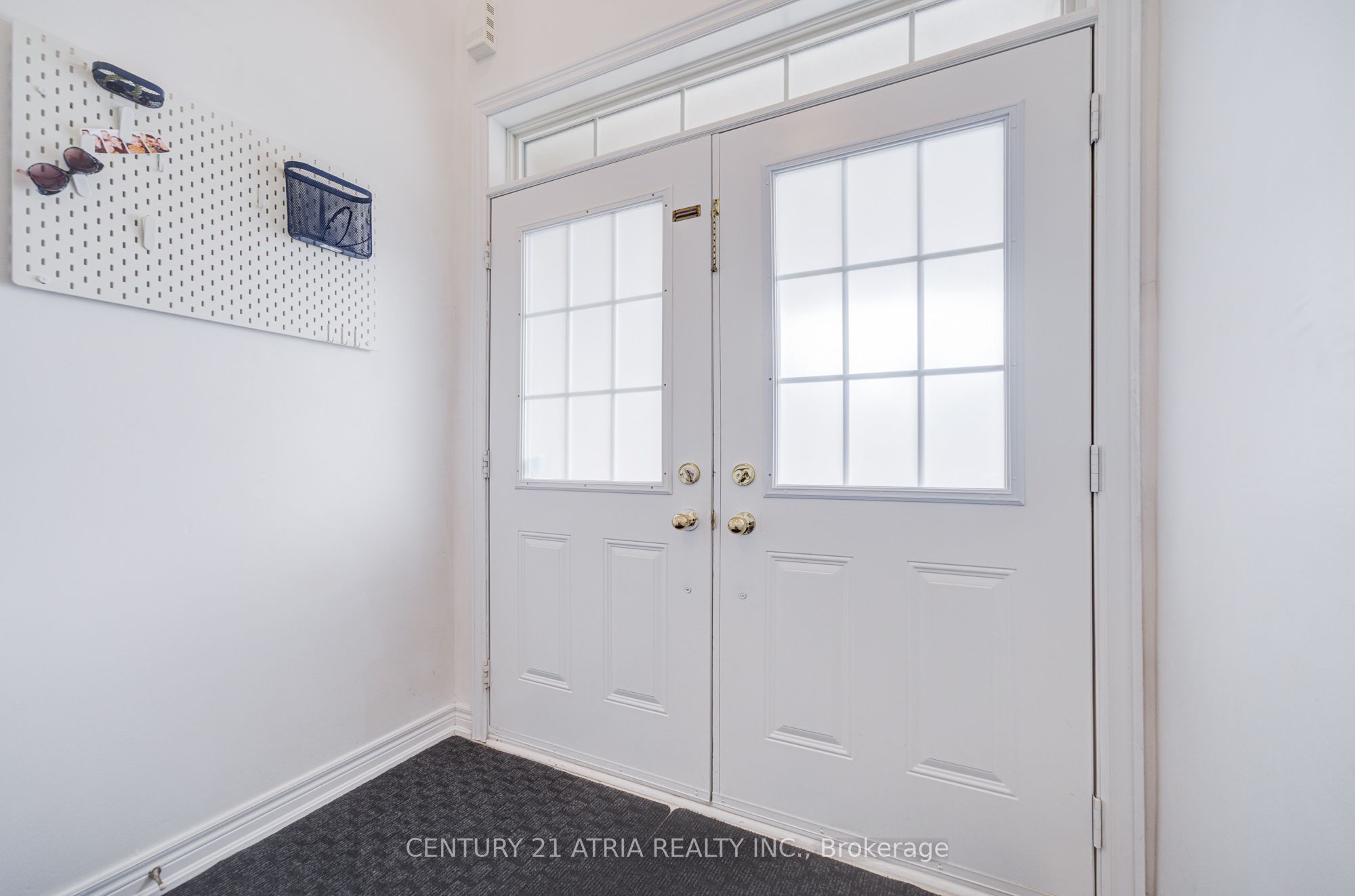 25 Matthewson Avenue Property Photo 7