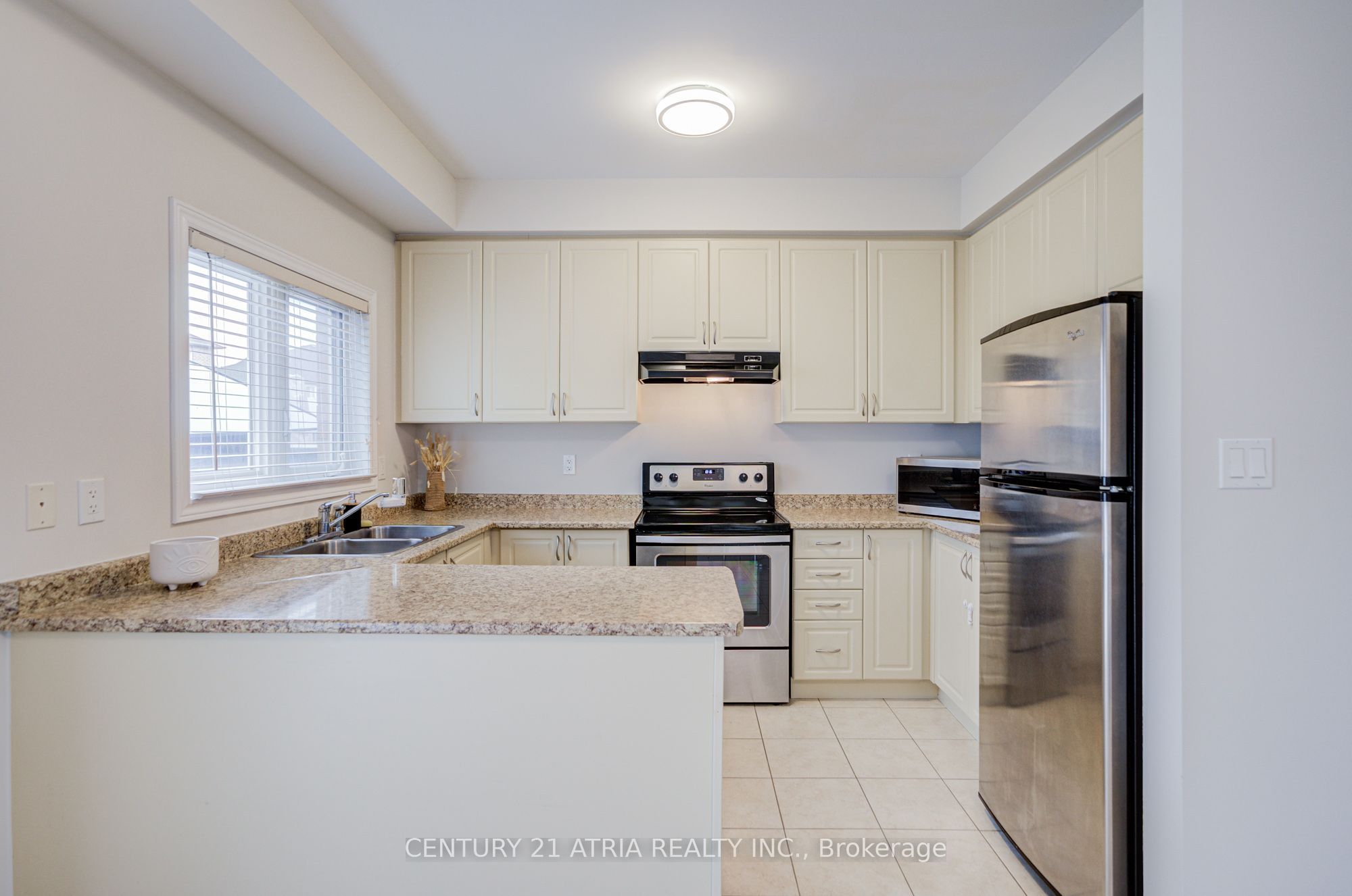 25 Matthewson Avenue Property Photo 20